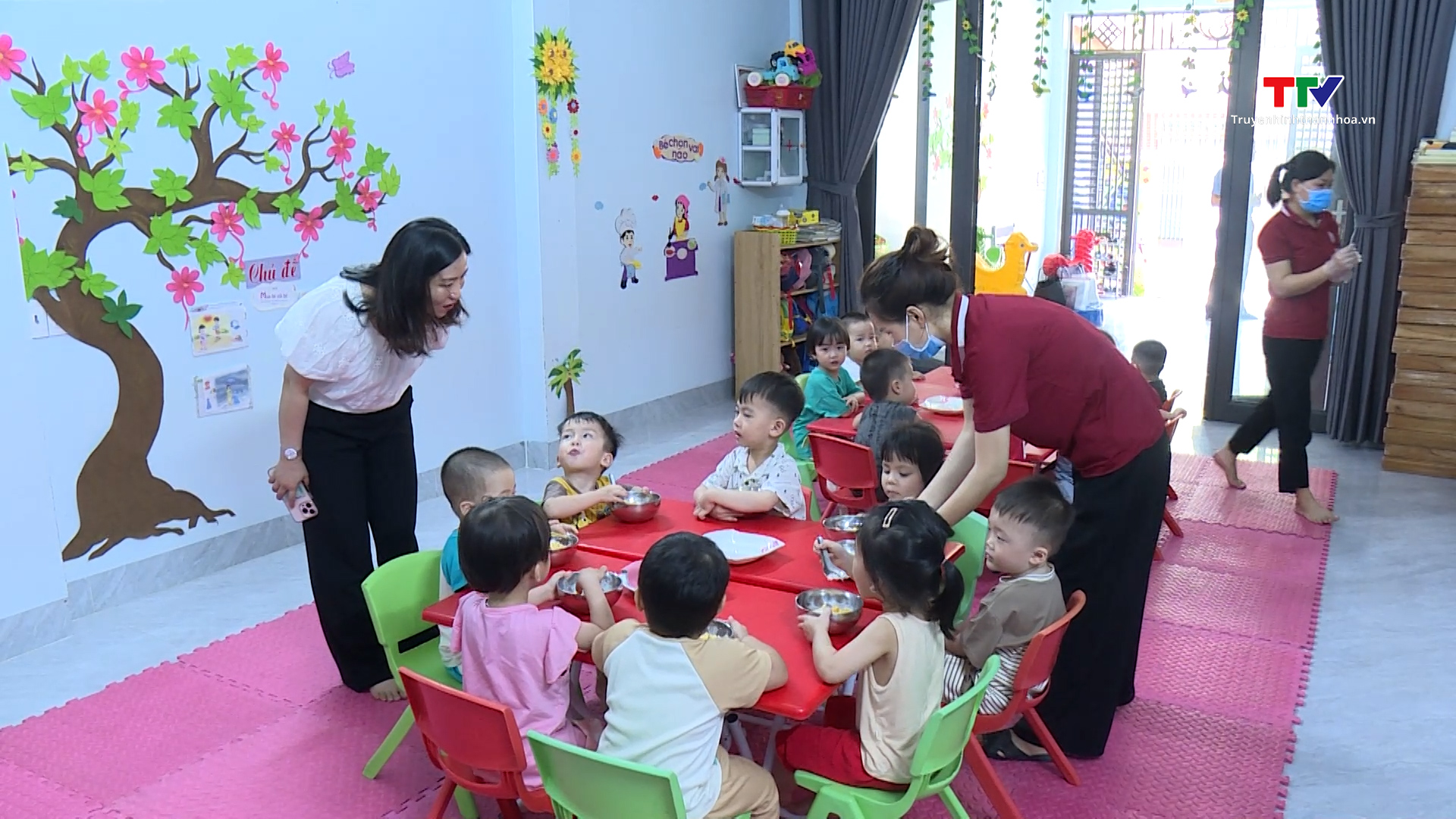Chấn chỉnh quản lý bữa ăn tại các cơ sở mầm non tư thục- Ảnh 2. Chấn chỉnh quản lý bữa ăn tại các cơ sở mầm non tư thục- Ảnh 2.