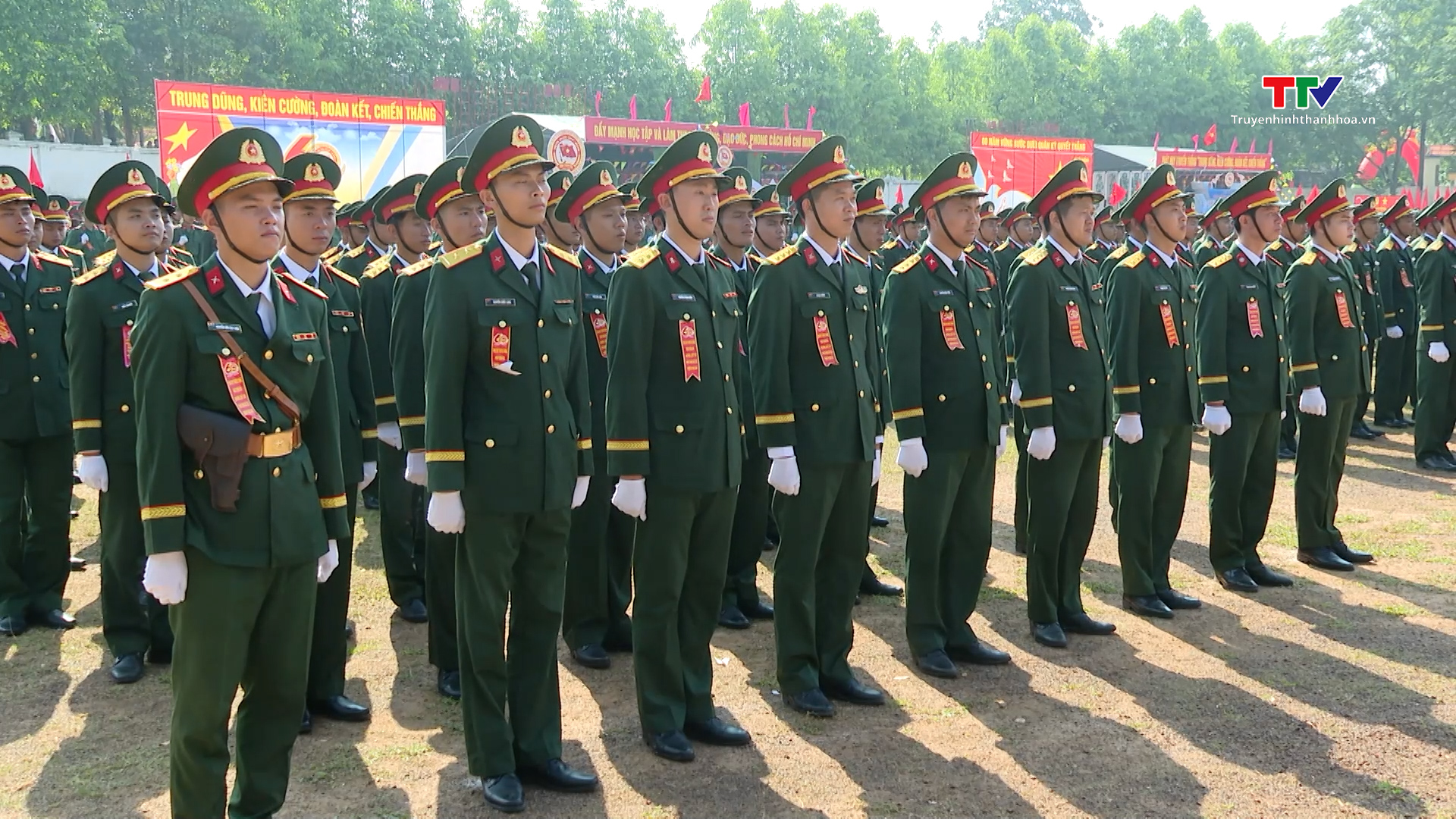60 năm Ngày truyền thống Trung đoàn 3, Sư đoàn 324, Quân khu 4- Ảnh 2. 60 năm Ngày truyền thống Trung đoàn 3, Sư đoàn 324, Quân khu 4- Ảnh 2.