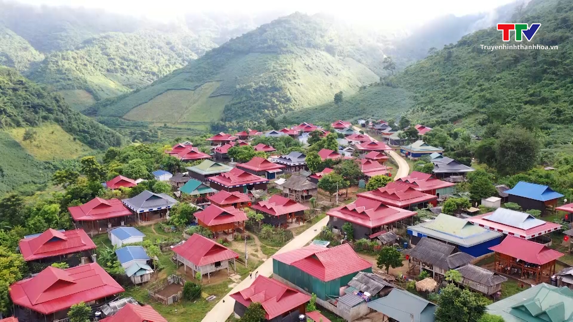 Mường Lát đẩy nhanh tiến độ xây dựng nhà ở cho hộ nghèo- Ảnh 2. Mường Lát đẩy nhanh tiến độ xây dựng nhà ở cho hộ nghèo- Ảnh 2.
