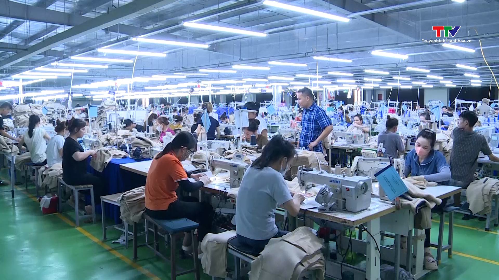 Đề xuất giảm 2% thuế VAT đến hết năm 2026- Ảnh 1. Đề xuất giảm 2% thuế VAT đến hết năm 2026- Ảnh 1.