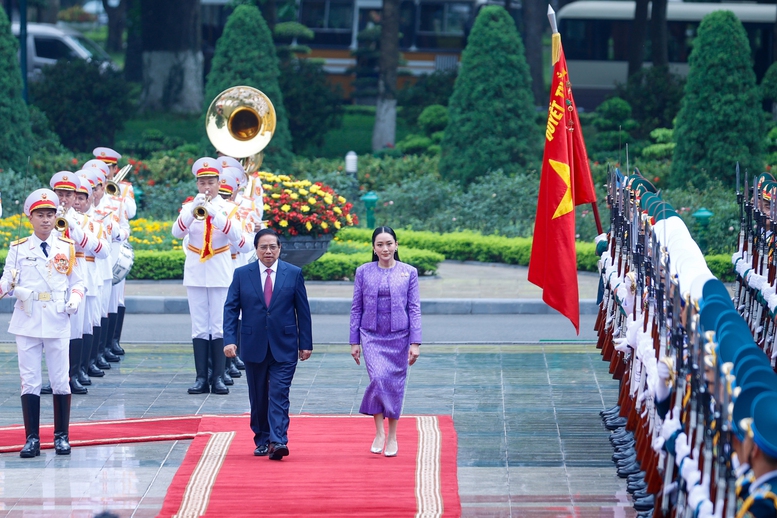 Thủ tướng Phạm Minh Chính chủ trì lễ đón chính thức Thủ tướng Thái Lan thăm Việt Nam- Ảnh 4. Thủ tướng Phạm Minh Chính chủ trì lễ đón chính thức Thủ tướng Thái Lan thăm Việt Nam- Ảnh 4.