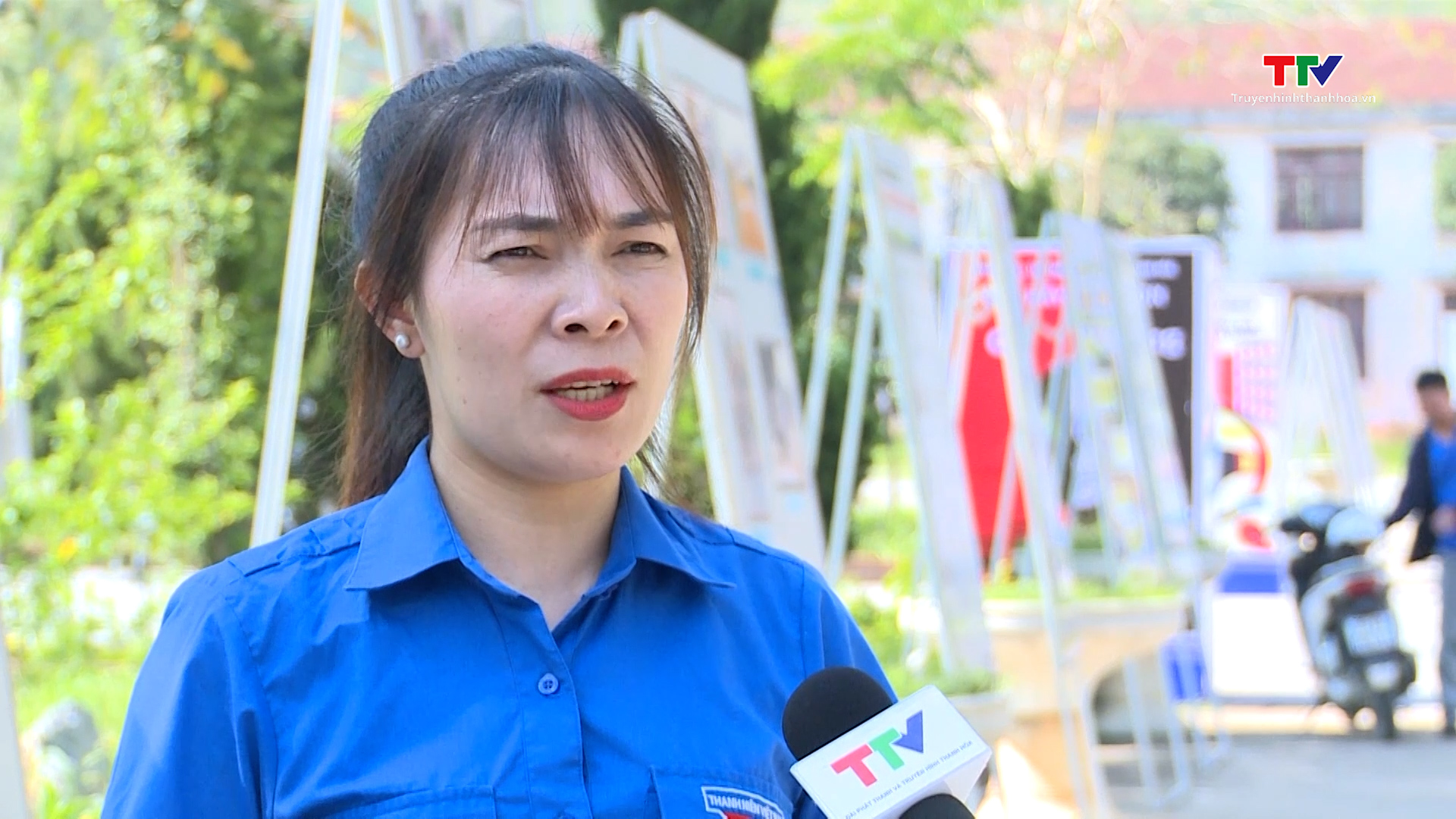 Lan tỏa văn hóa giao thông qua triển lãm tranh ảnh- Ảnh 2. Lan tỏa văn hóa giao thông qua triển lãm tranh ảnh- Ảnh 2.
