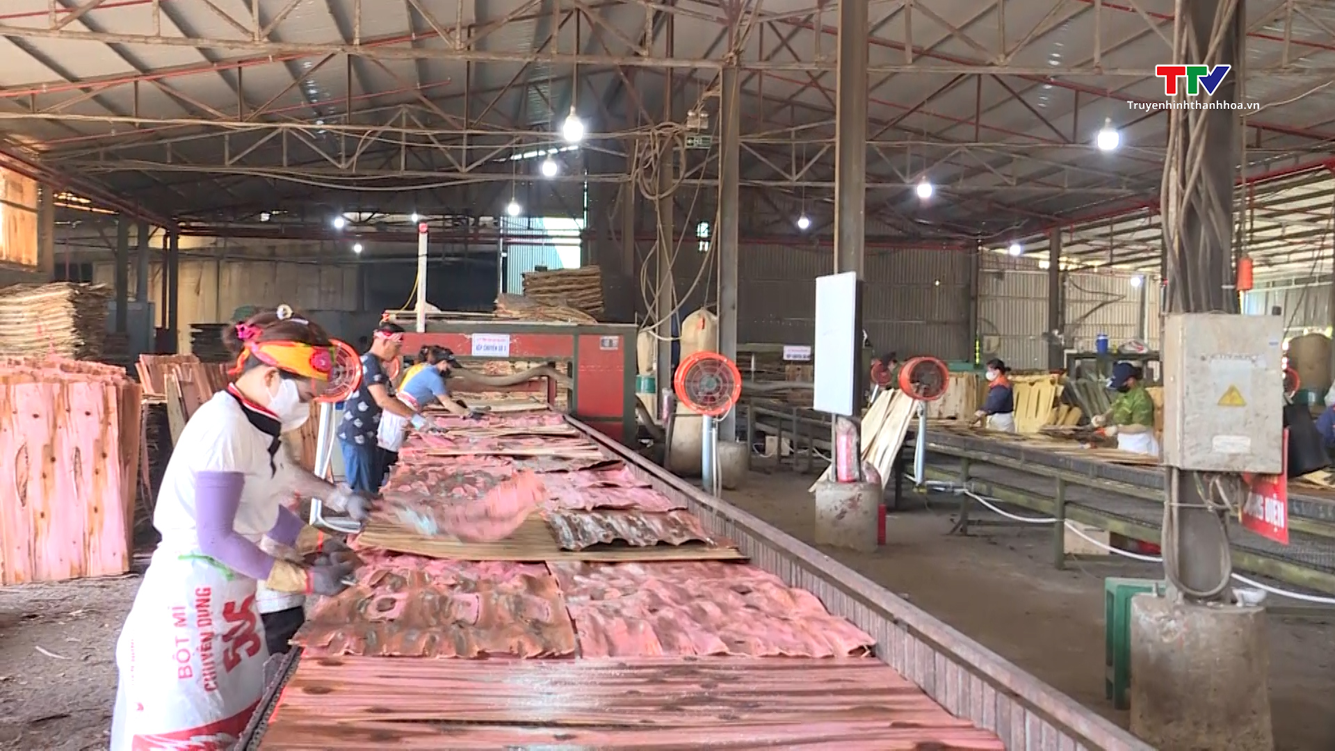 Doanh nghiệp nâng cao chất lượng sản phẩm từ đổi mới công nghệ - Ảnh 3. Doanh nghiệp nâng cao chất lượng sản phẩm từ đổi mới công nghệ - Ảnh 3.