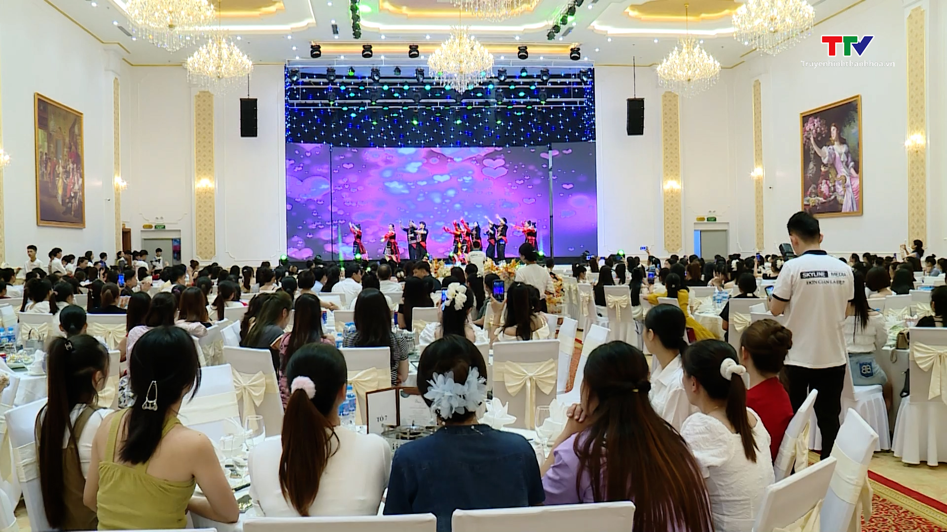 Công ty TNHH Sakurai tổ chức Bữa cơm cảm ơn người lao động- Ảnh 1. Công ty TNHH Sakurai tổ chức Bữa cơm cảm ơn người lao động- Ảnh 1.