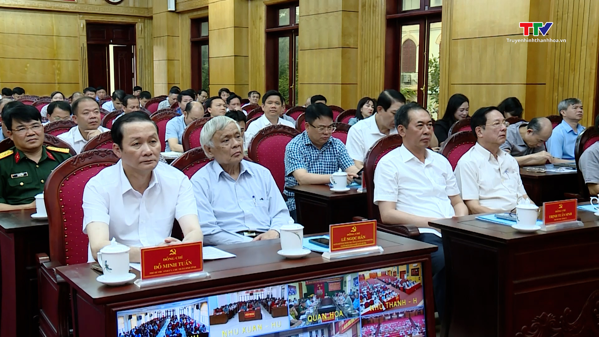 Hội nghị toàn quốc quán triệt, triển khai thực hiện
các Nghị quyết của Bộ Chính trị
- Ảnh 7. Hội nghị toàn quốc quán triệt, triển khai thực hiện
các Nghị quyết của Bộ Chính trị
- Ảnh 7.