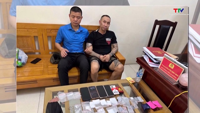 Thanh Hóa triệt phá đường dây sản xuất, mua bán hàng cấm (N2O) liên tỉnh quy mô lớn- Ảnh 3. Thanh Hóa triệt phá đường dây sản xuất, mua bán hàng cấm (N2O) liên tỉnh quy mô lớn- Ảnh 3.