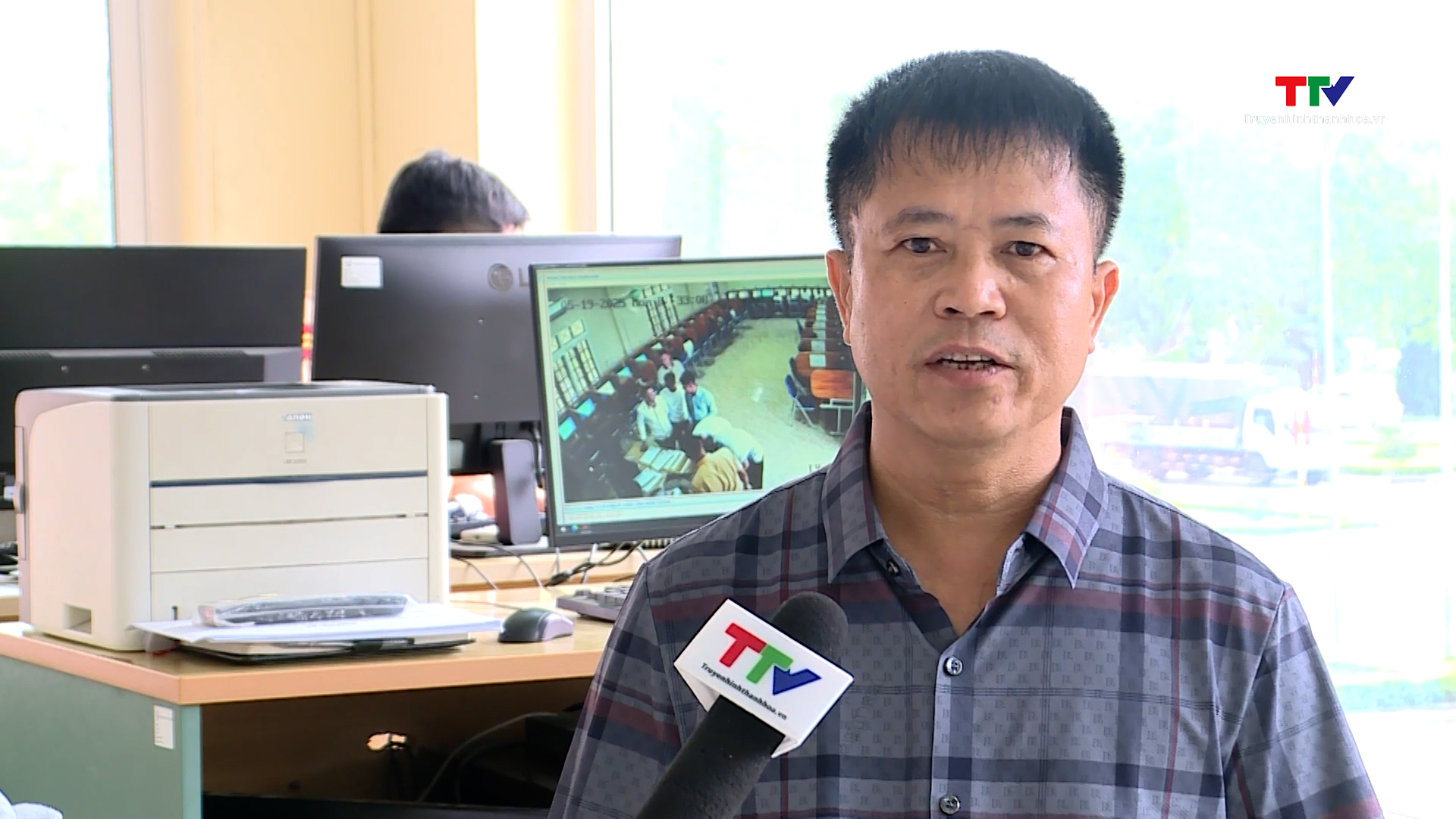 Ngày đầu tiêm sát hạch, cấp giấy phép lái xe cơ giới đường bộ sau ba tháng tạm dừng- Ảnh 3. Ngày đầu tiêm sát hạch, cấp giấy phép lái xe cơ giới đường bộ sau ba tháng tạm dừng- Ảnh 3.