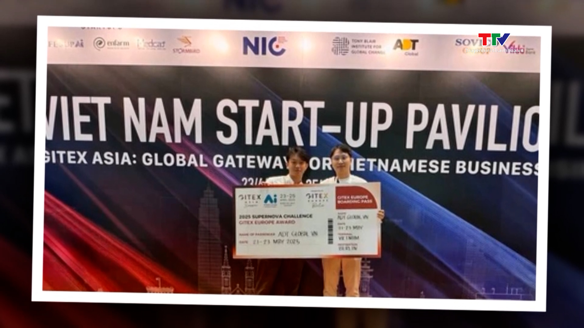 Việt Nam giành Giải Nhất bảng “GITEX Europe Award” tại sự kiện công nghệ lớn nhất Châu Á- Ảnh 1. Việt Nam giành Giải Nhất bảng “GITEX Europe Award” tại sự kiện công nghệ lớn nhất Châu Á- Ảnh 1.
