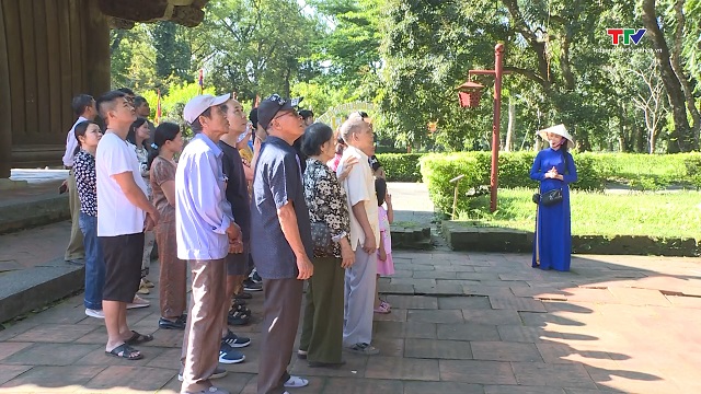 Các di tích văn hóa, lịch sử thu hút du khách trong dịp nghỉ lễ- Ảnh 1. Các di tích văn hóa, lịch sử thu hút du khách trong dịp nghỉ lễ- Ảnh 1.