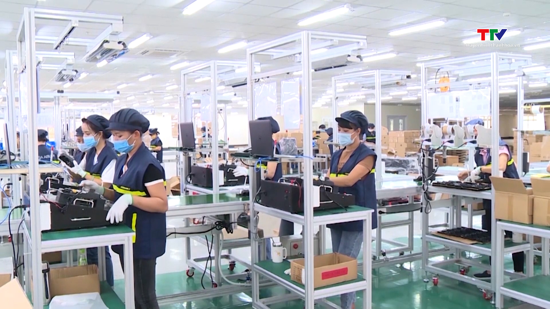 Tháng công nhân 2025 - Công nhân Việt Nam tiên phong bước vào kỷ nguyên mới- Ảnh 6. Tháng công nhân 2025 - Công nhân Việt Nam tiên phong bước vào kỷ nguyên mới- Ảnh 6.