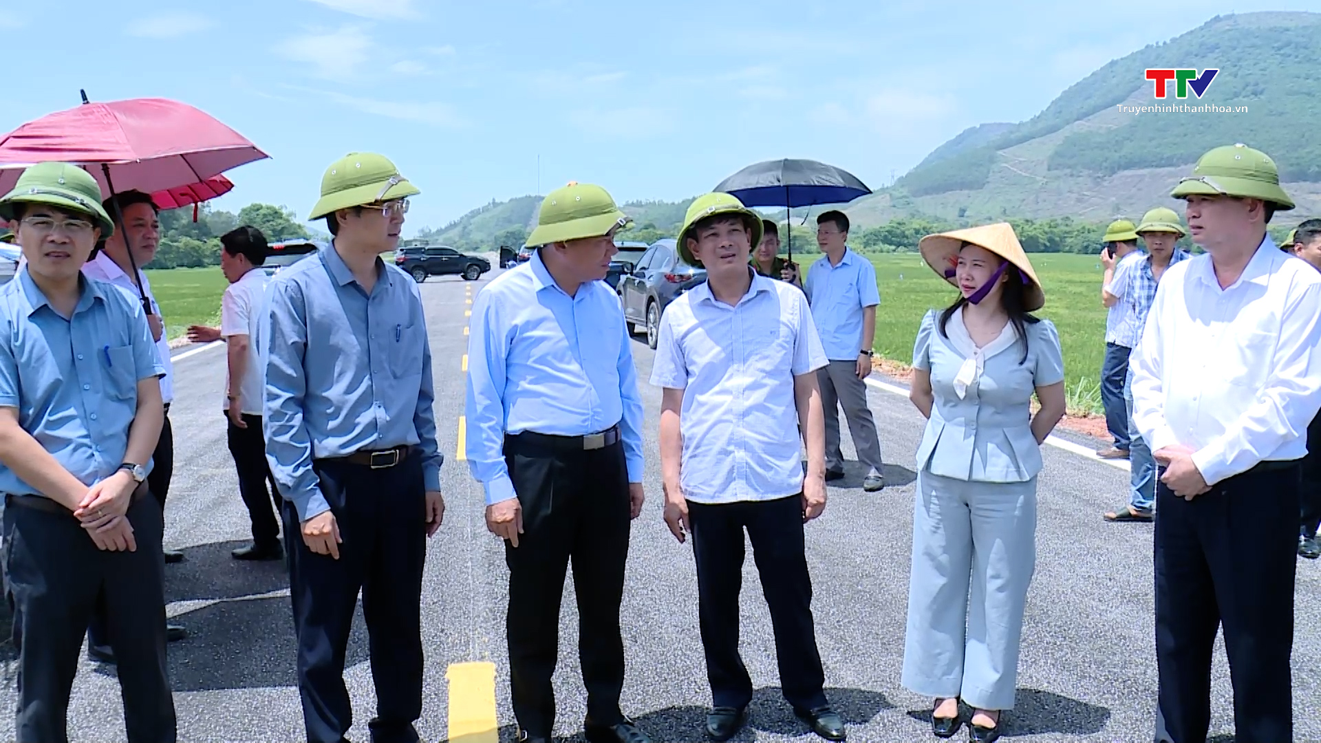 Phó Chủ tịch Thường trực Ủy ban Nhân dân tỉnh Nguyễn Văn Thi làm việc tại huyện Hà Trung- Ảnh 2. Phó Chủ tịch Thường trực Ủy ban Nhân dân tỉnh Nguyễn Văn Thi làm việc tại huyện Hà Trung- Ảnh 2.
