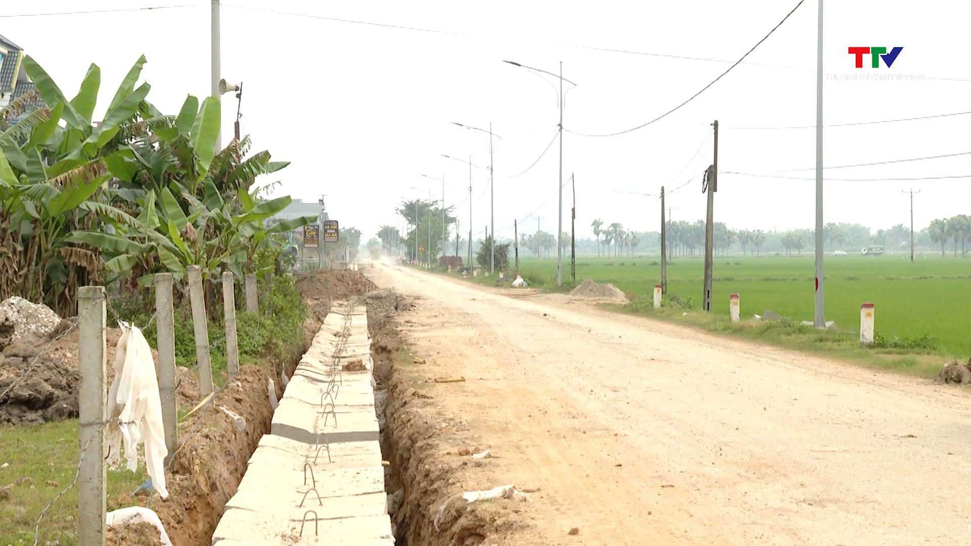 Không để xảy ra sai phạm trong triển khai các dự án đầu tư bằng nguồn vốn ngân sách- Ảnh 2. Không để xảy ra sai phạm trong triển khai các dự án đầu tư bằng nguồn vốn ngân sách- Ảnh 2.