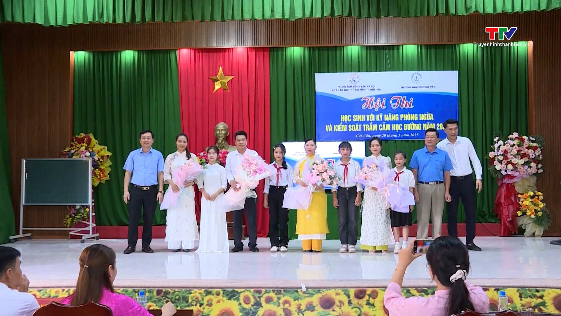 Hội thi học sinh với kỹ năng phòng ngừa và kiểm soát trầm cảm học đường năm 2025- Ảnh 1. Hội thi học sinh với kỹ năng phòng ngừa và kiểm soát trầm cảm học đường năm 2025- Ảnh 1.