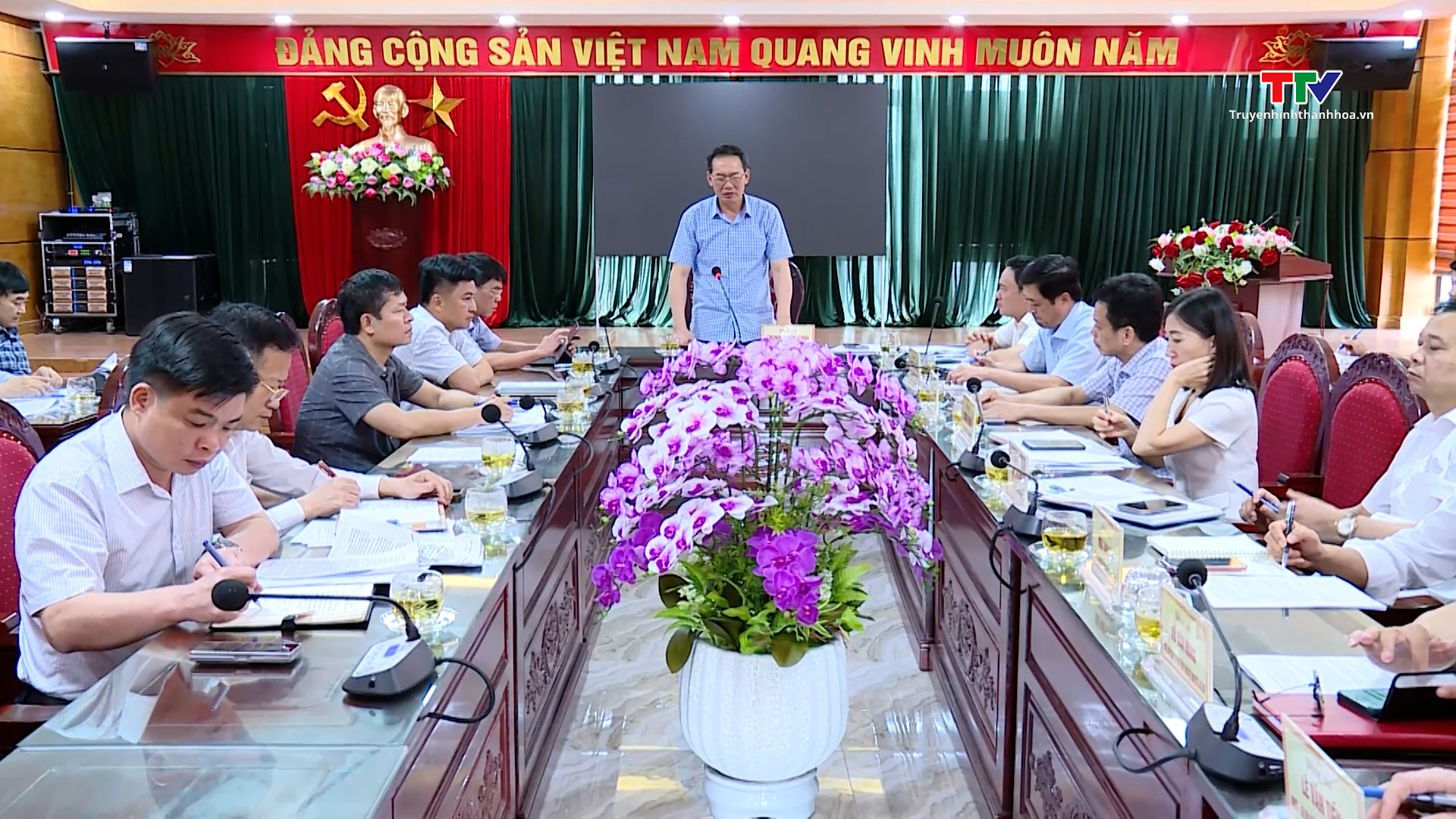 Phó Bí thư Tỉnh ủy làm việc với huyện Nga Sơn về sắp xếp đơn vị hành chính cấp xã và tiến độ xóa nhà tạm, nhà dột nát- Ảnh 2. Phó Bí thư Tỉnh ủy làm việc với huyện Nga Sơn về sắp xếp đơn vị hành chính cấp xã và tiến độ xóa nhà tạm, nhà dột nát- Ảnh 2.