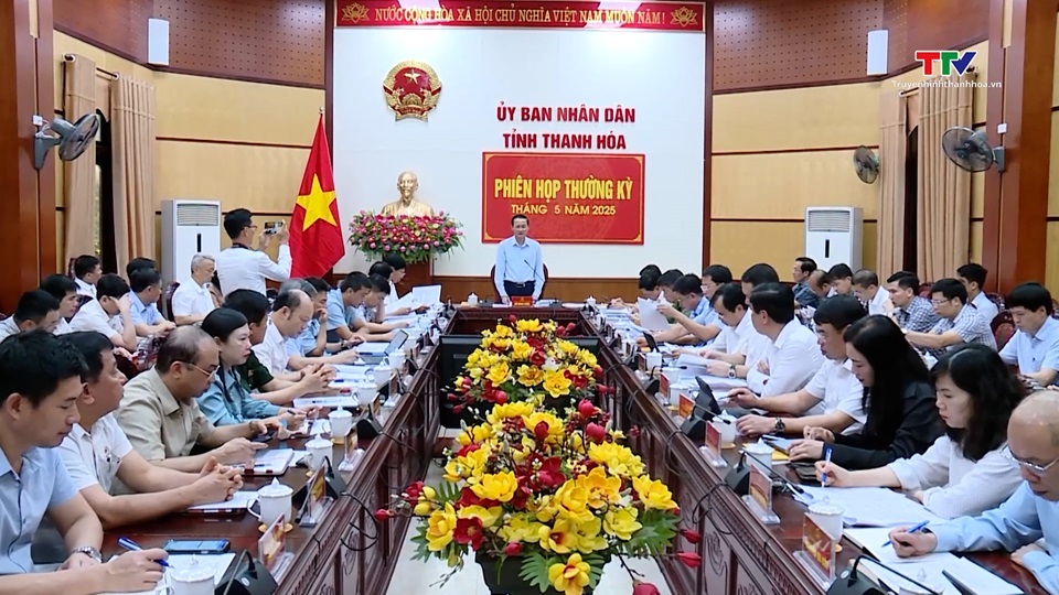 Phiên họp thường kỳ Ủy ban Nhân dân tỉnh tháng 5- Ảnh 4. Phiên họp thường kỳ Ủy ban Nhân dân tỉnh tháng 5- Ảnh 4.