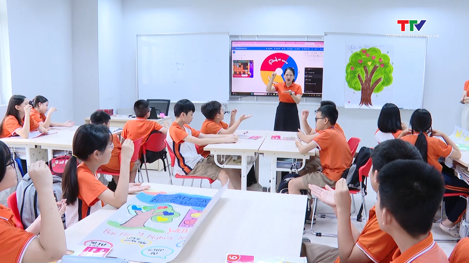 Giúp học sinh tự tin bước vào kỷ nguyên số- Ảnh 3. Giúp học sinh tự tin bước vào kỷ nguyên số- Ảnh 3.
