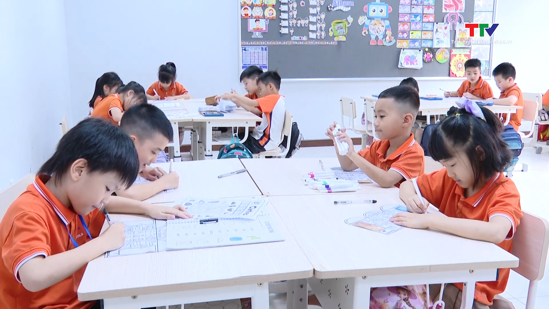 Giúp học sinh tự tin bước vào kỷ nguyên số- Ảnh 6. Giúp học sinh tự tin bước vào kỷ nguyên số- Ảnh 6.
