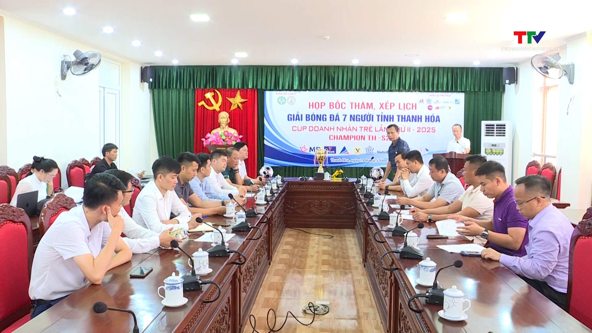 Khởi tranh Giải Bóng đá 7 người tỉnh Thanh Hoá - Cúp Doanh nhân trẻ lần thứ II - 2025 CHAMPION TH - S2- Ảnh 1. Khởi tranh Giải Bóng đá 7 người tỉnh Thanh Hoá - Cúp Doanh nhân trẻ lần thứ II - 2025 CHAMPION TH - S2- Ảnh 1.