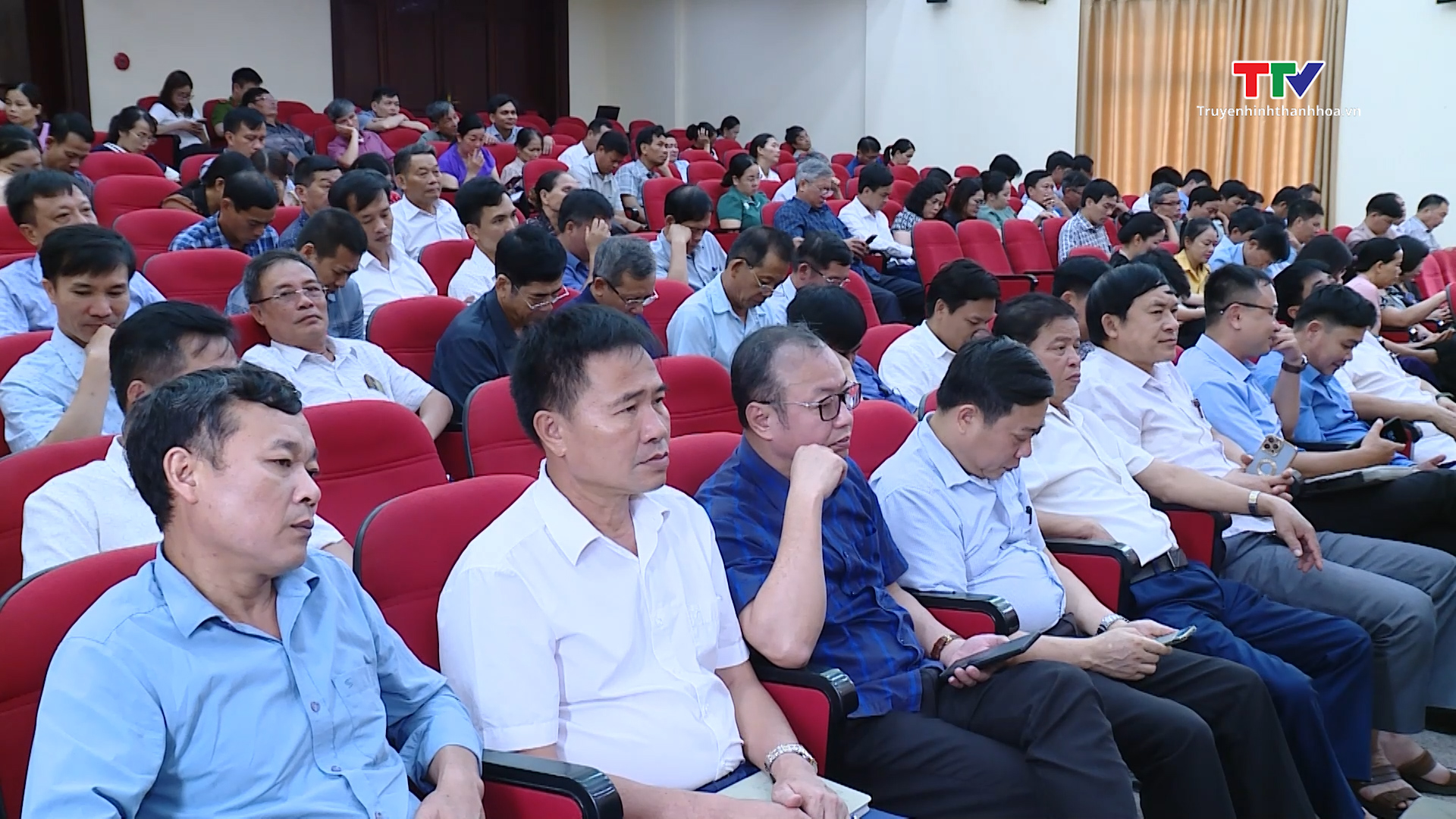 Đại biểu HĐND tỉnh tiếp xúc cử tri tại huyện Thạch Thành- Ảnh 1. Đại biểu HĐND tỉnh tiếp xúc cử tri tại huyện Thạch Thành- Ảnh 1.