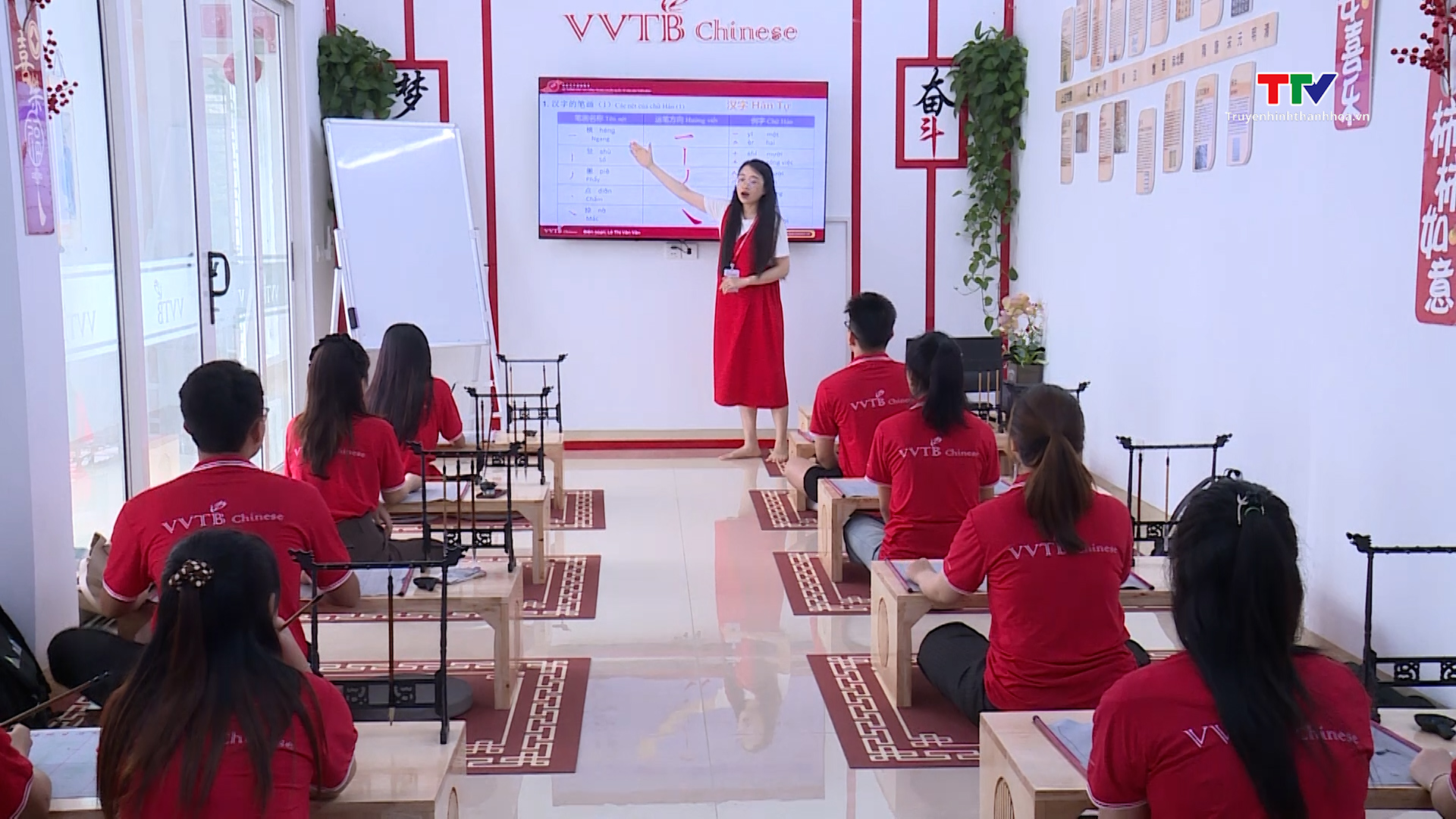 Nâng cao trình độ ngoại ngữ, chìa khóa hội nhập quốc tế- Ảnh 6. Nâng cao trình độ ngoại ngữ, chìa khóa hội nhập quốc tế- Ảnh 6.
