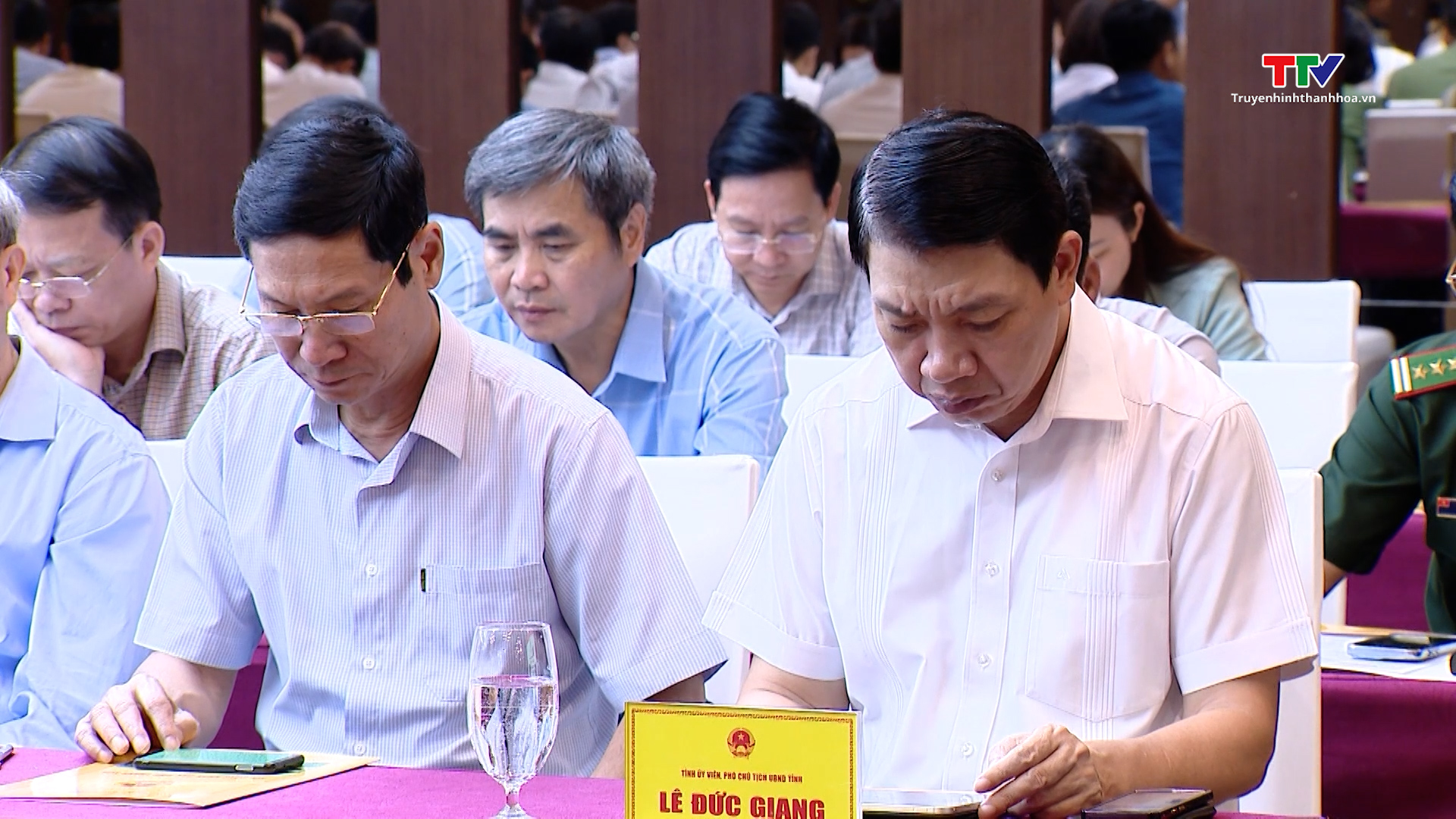 Thường trực HĐND tỉnh lấy ý kiến về dự thảo nghị quyết sửa đổi, bổ sung một số điều của Hiến pháp năm 2013- Ảnh 5.