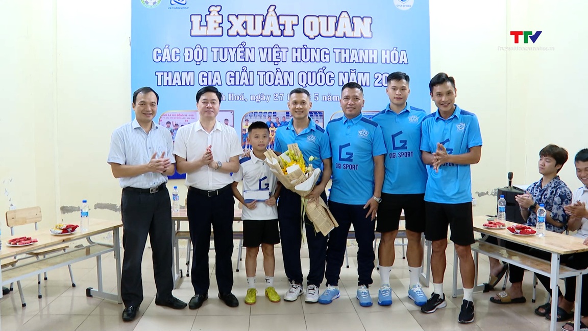 Đội U9 và U11 Việt Hùng Thanh Hoá xuất quân tham dự các giải bóng đá toàn quốc năm 2025- Ảnh 2. Đội U9 và U11 Việt Hùng Thanh Hoá xuất quân tham dự các giải bóng đá toàn quốc năm 2025- Ảnh 2.