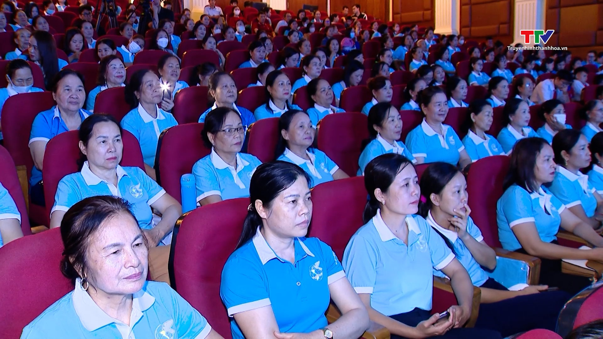 Mít tinh hưởng ứng Tháng hành động vì môi trường và Ngày Môi trường thế giới- Ảnh 1. Mít tinh hưởng ứng Tháng hành động vì môi trường và Ngày Môi trường thế giới- Ảnh 1.