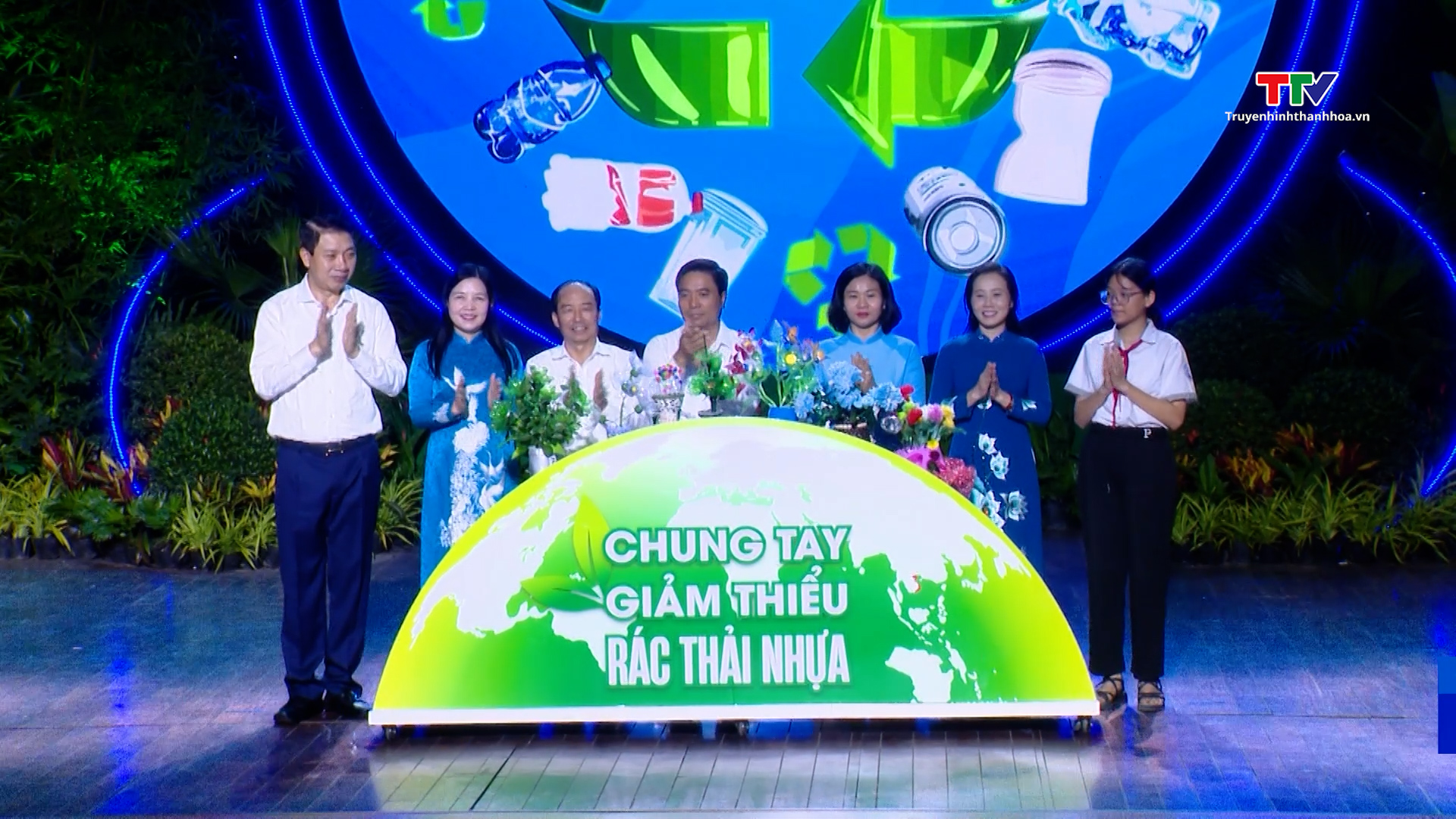 Mít tinh hưởng ứng Tháng hành động vì môi trường và Ngày Môi trường thế giới- Ảnh 4. Mít tinh hưởng ứng Tháng hành động vì môi trường và Ngày Môi trường thế giới- Ảnh 4.