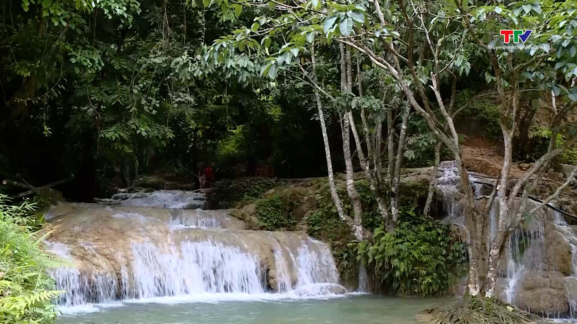 Đảm bảo an toàn tại các điểm du lịch suối, thác- Ảnh 5. Đảm bảo an toàn tại các điểm du lịch suối, thác- Ảnh 5.