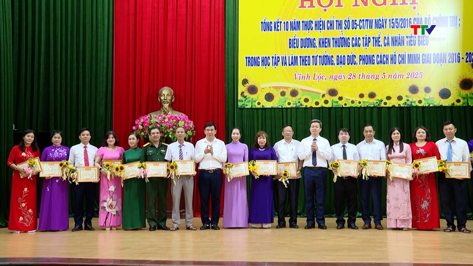 Vĩnh Lộc: Tổng kết 10 năm thực hiện Chỉ thị số 05 của Bộ Chính trị- Ảnh 1. Vĩnh Lộc: Tổng kết 10 năm thực hiện Chỉ thị số 05 của Bộ Chính trị- Ảnh 1.