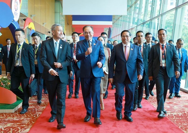 Chuyến công tác của Thủ tướng tại Malaysia: Tầm nhìn mới, tương lai mới- Ảnh 8. Chuyến công tác của Thủ tướng tại Malaysia: Tầm nhìn mới, tương lai mới- Ảnh 8.