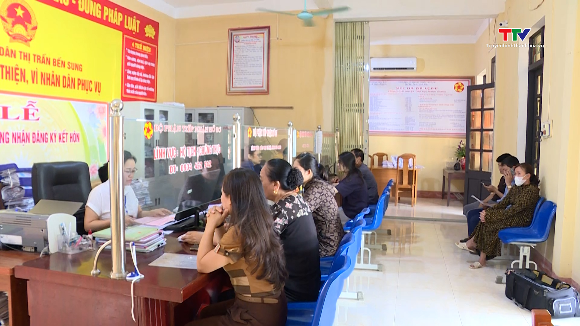 Khẩn trương chỉnh lý, lưu trữ hồ sơ trong quá trình sắp xếp đơn vị hành chính- Ảnh 2. Khẩn trương chỉnh lý, lưu trữ hồ sơ trong quá trình sắp xếp đơn vị hành chính- Ảnh 2.
