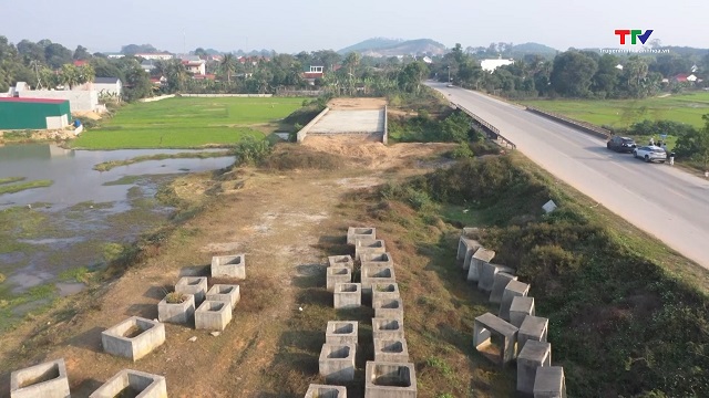Nhiều dự án giao thông dừng thi công có nguy cơ đội vốn, gây lãng phí- Ảnh 1. Nhiều dự án giao thông dừng thi công có nguy cơ đội vốn, gây lãng phí- Ảnh 1.