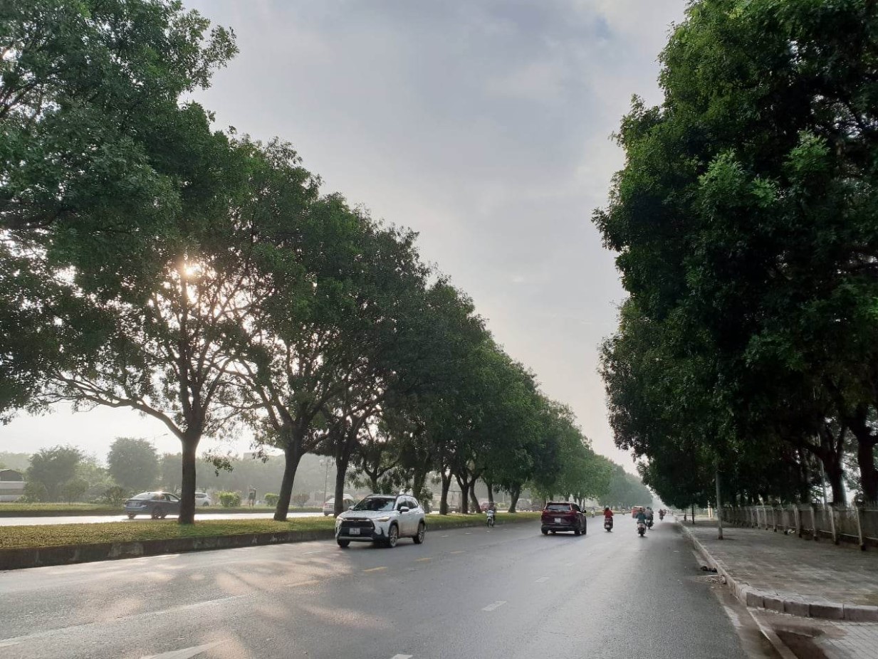 Dự báo thời tiết 16/10/2025: Miền Bắc nắng nhẹ, có lúc mưa rào và giông- Ảnh 1. Dự báo thời tiết 16/10/2025: Miền Bắc nắng nhẹ, có lúc mưa rào và giông- Ảnh 1.