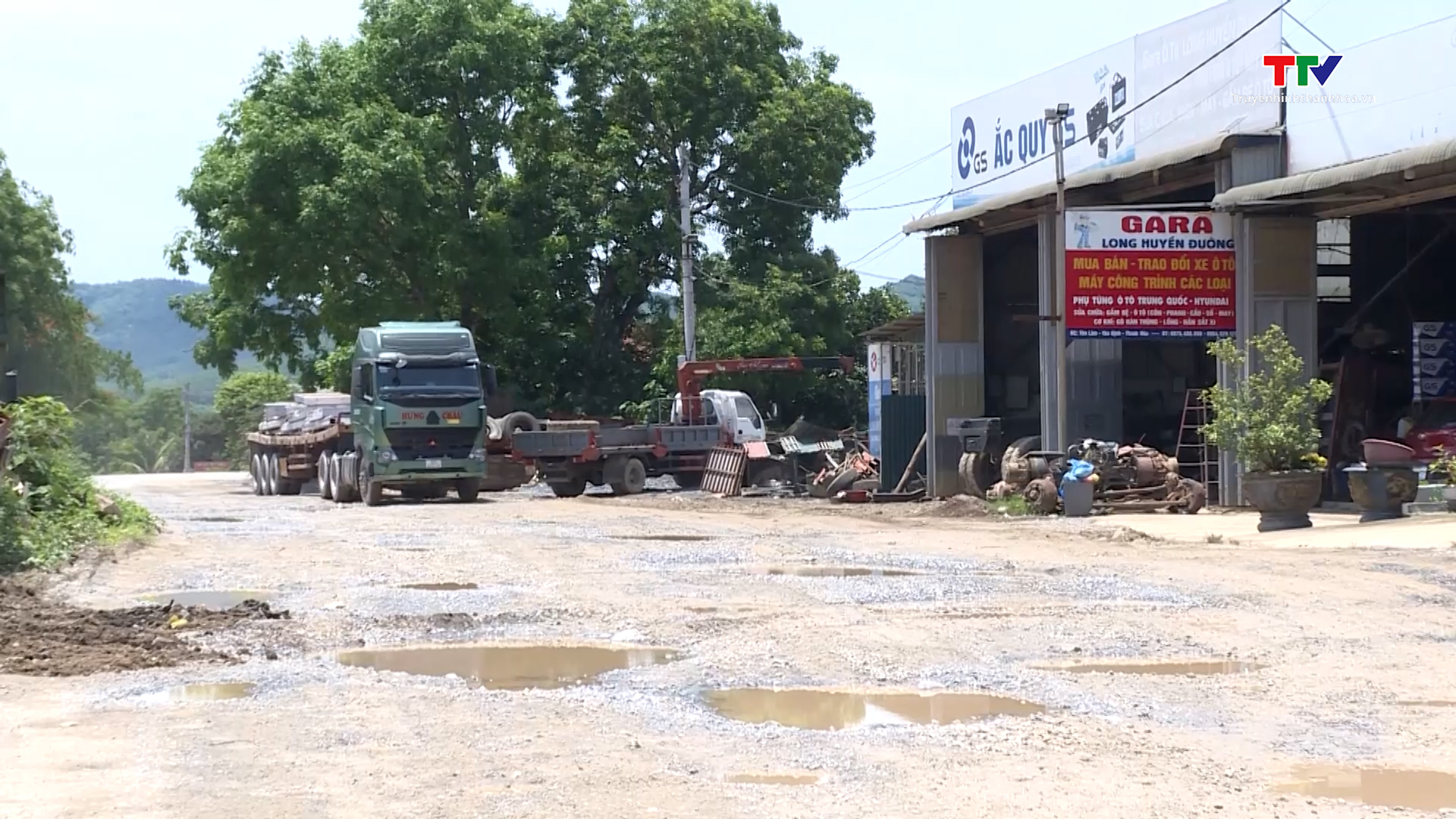 Tỉnh lộ 518 qua huyện Yên Định xuống cấp gây mất an toàn giao thông- Ảnh 2.