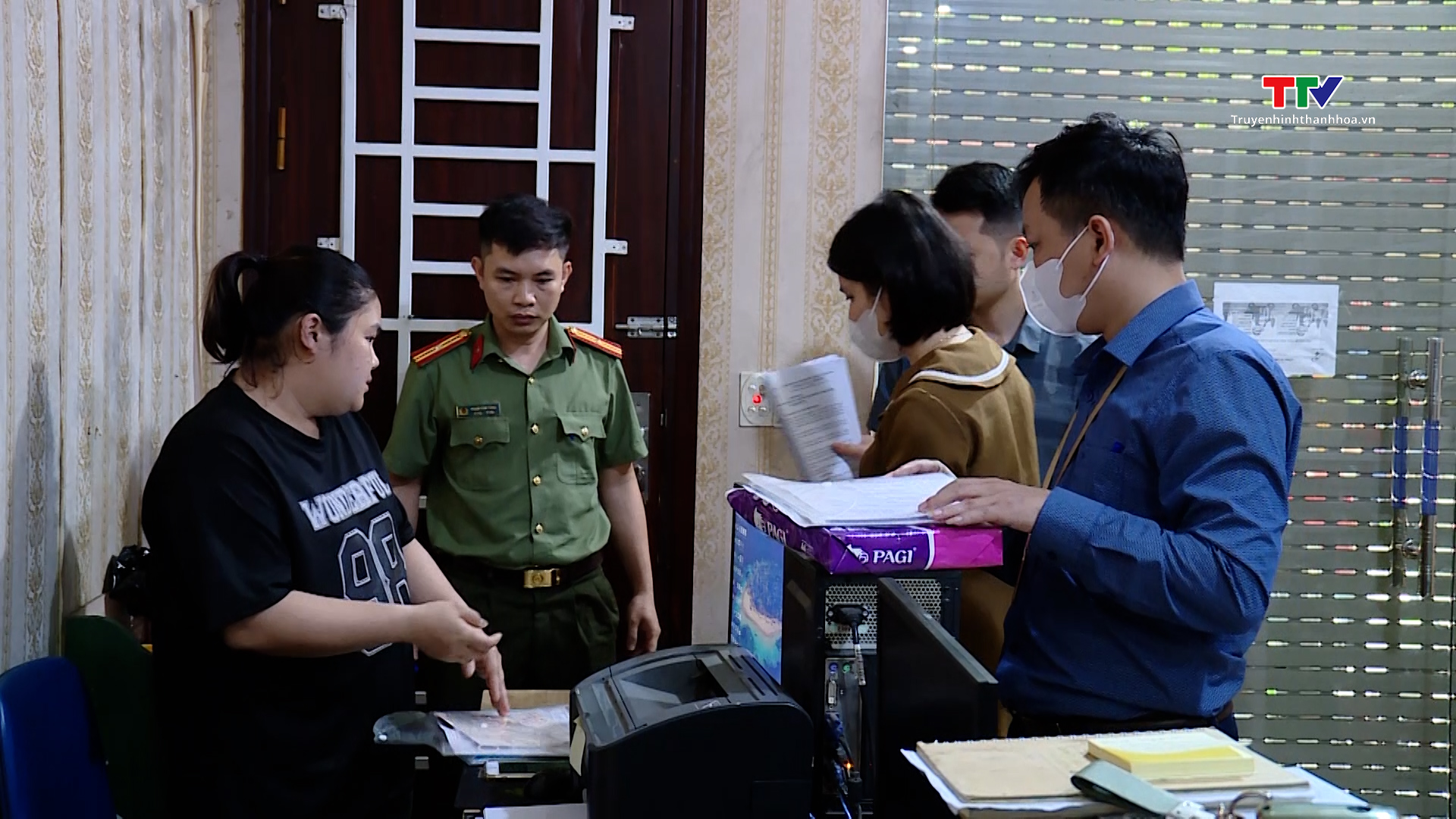 Xử phạt 100 triệu đồng cơ sở mua bán thuốc không đủ điều kiện kinh doanh- Ảnh 2. Xử phạt 100 triệu đồng cơ sở mua bán thuốc không đủ điều kiện kinh doanh- Ảnh 2.