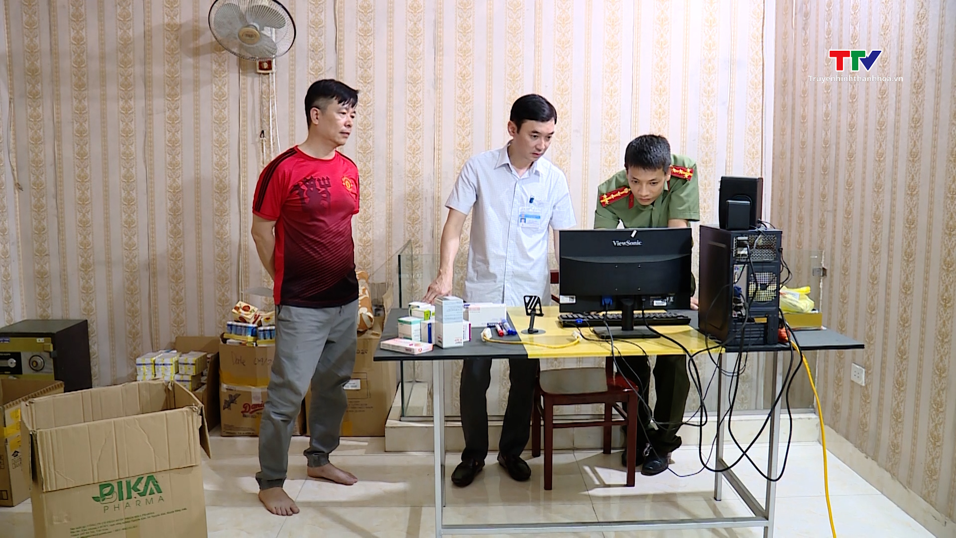 Xử phạt 100 triệu đồng cơ sở mua bán thuốc không đủ điều kiện kinh doanh- Ảnh 3. Xử phạt 100 triệu đồng cơ sở mua bán thuốc không đủ điều kiện kinh doanh- Ảnh 3.