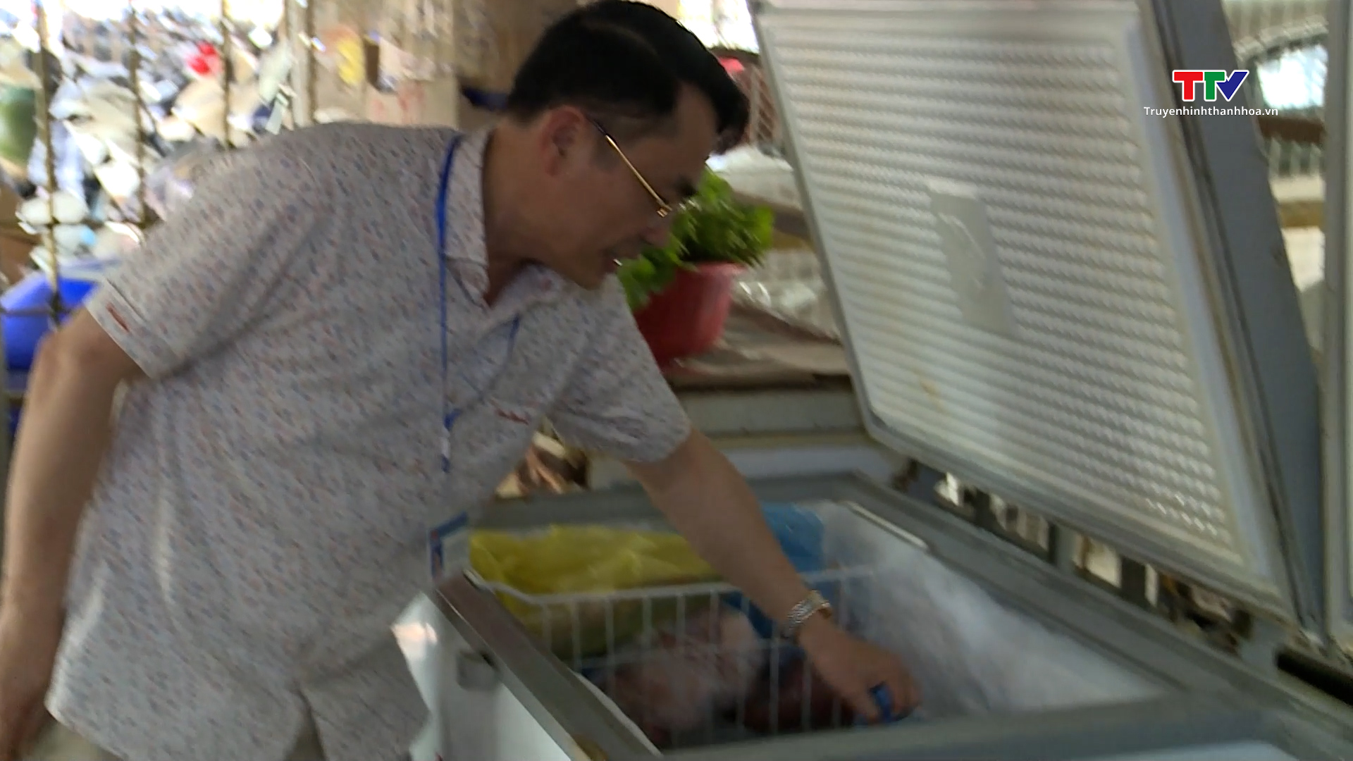 Tăng cường đảm bảo vệ sinh an toàn thực phẩm tại căng tin, bếp ăn bệnh viện
- Ảnh 3. Tăng cường đảm bảo vệ sinh an toàn thực phẩm tại căng tin, bếp ăn bệnh viện
- Ảnh 3.