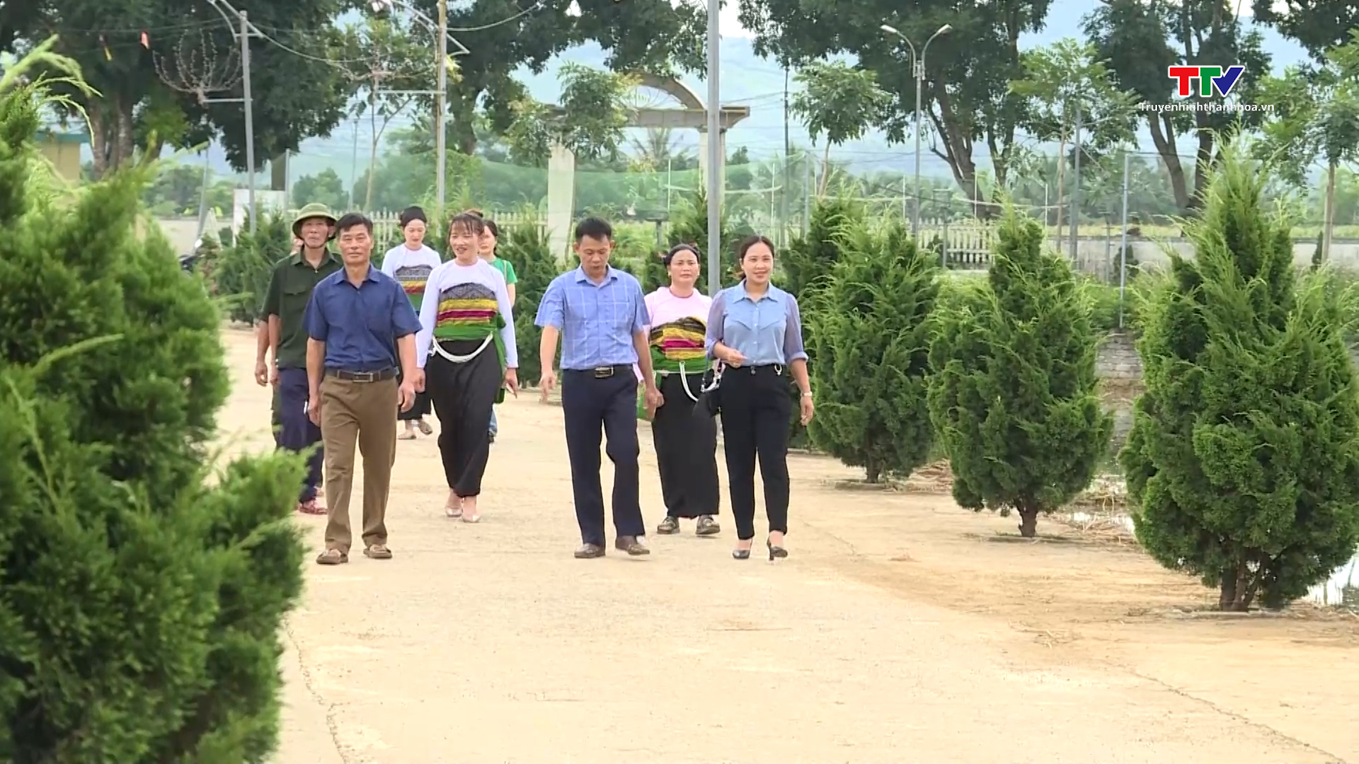 Xây dựng thôn, bản Nông thôn mới kiểu mẫu vượt kế hoạch đề ra- Ảnh 1. Xây dựng thôn, bản Nông thôn mới kiểu mẫu vượt kế hoạch đề ra- Ảnh 1.