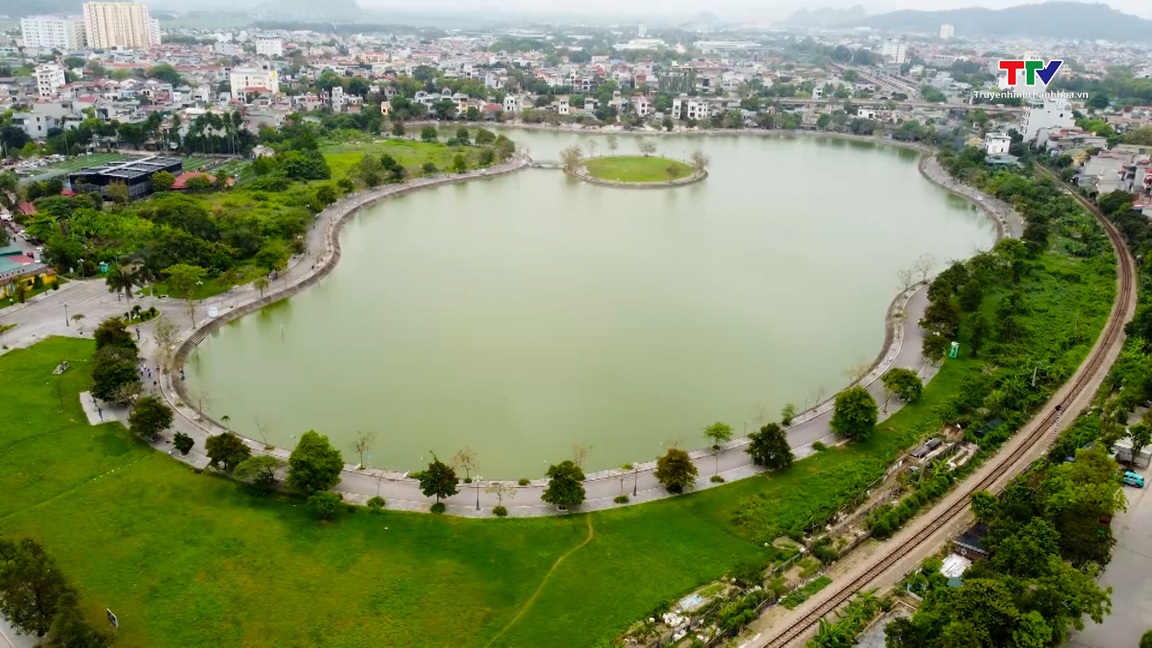 Chiều ngang qua phố- Ảnh 3. Chiều ngang qua phố- Ảnh 3.