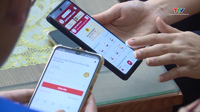 Phát huy vai trò của cán bộ Mặt trận Tổ quốc các cấp trong phong trào bình dân học vụ số- Ảnh 3. Phát huy vai trò của cán bộ Mặt trận Tổ quốc các cấp trong phong trào bình dân học vụ số- Ảnh 3.