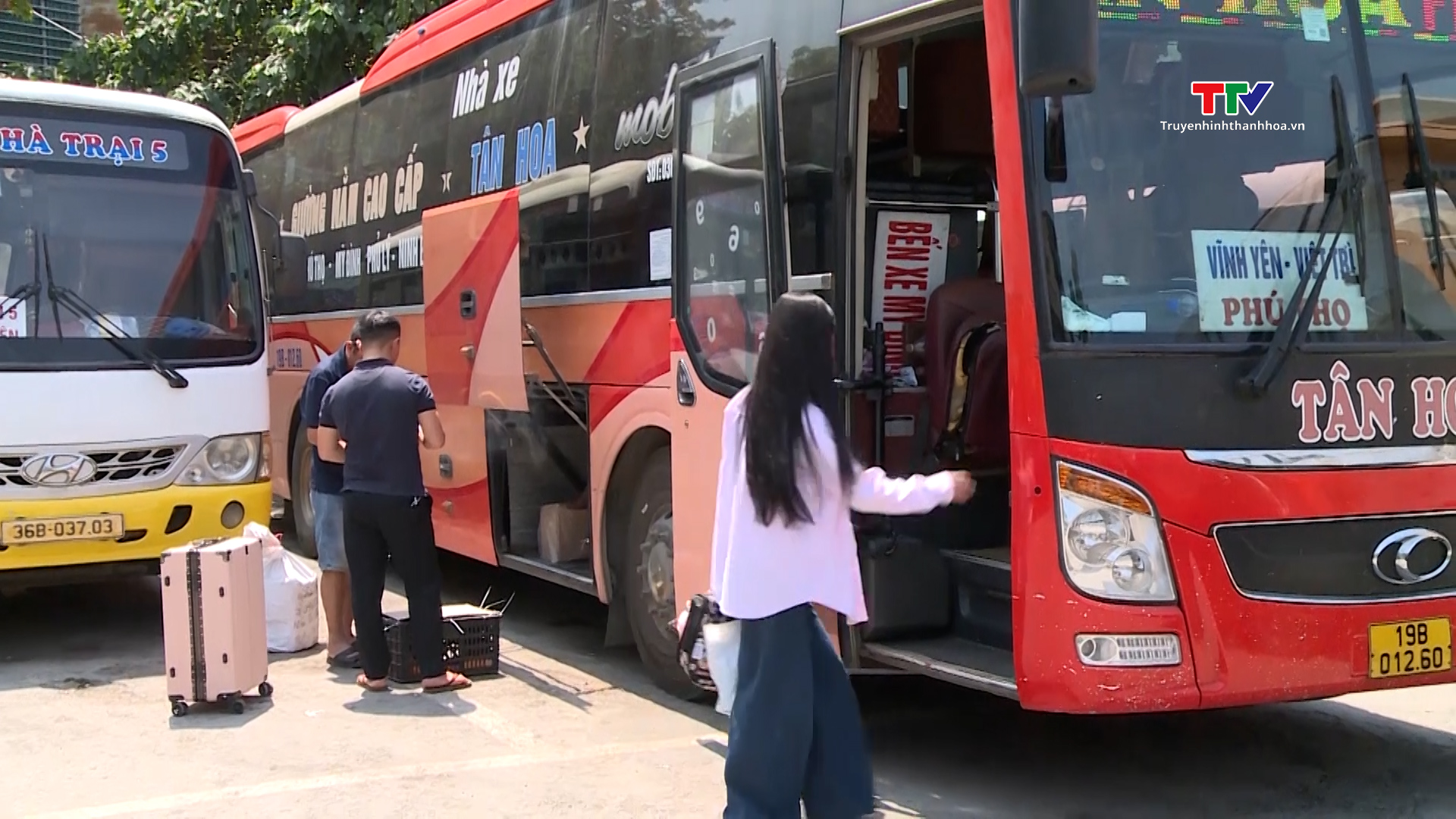 Doanh nghiệp vận tải tăng cường phục vụ khách dịp nghỉ lễ- Ảnh 3. Doanh nghiệp vận tải tăng cường phục vụ khách dịp nghỉ lễ- Ảnh 3.