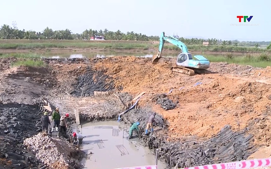 Nhiều công trình thủy lợi, đê điều khó hoàn thành đúng kế hoạch đề ra
