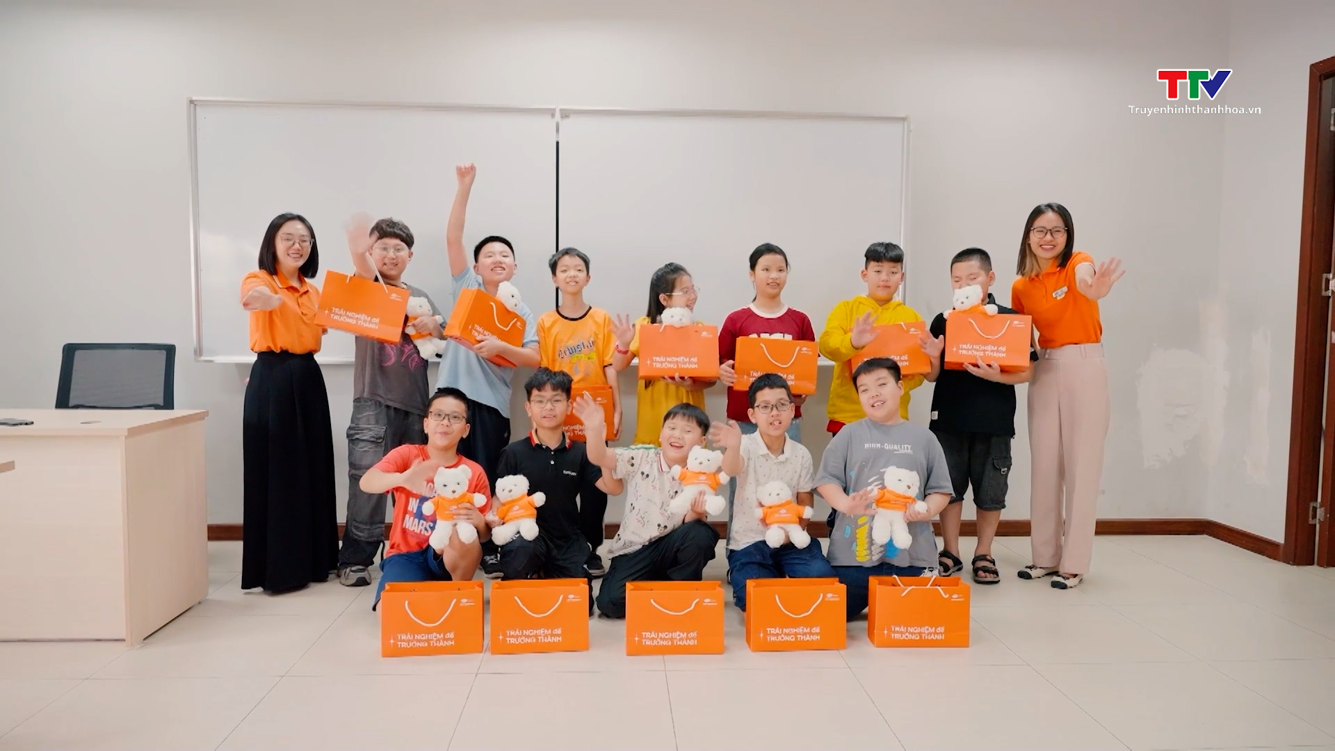 Nhiều học sinh được nhận học bổng từ FPT School Thanh Hóa- Ảnh 1. Nhiều học sinh được nhận học bổng từ FPT School Thanh Hóa- Ảnh 1.
