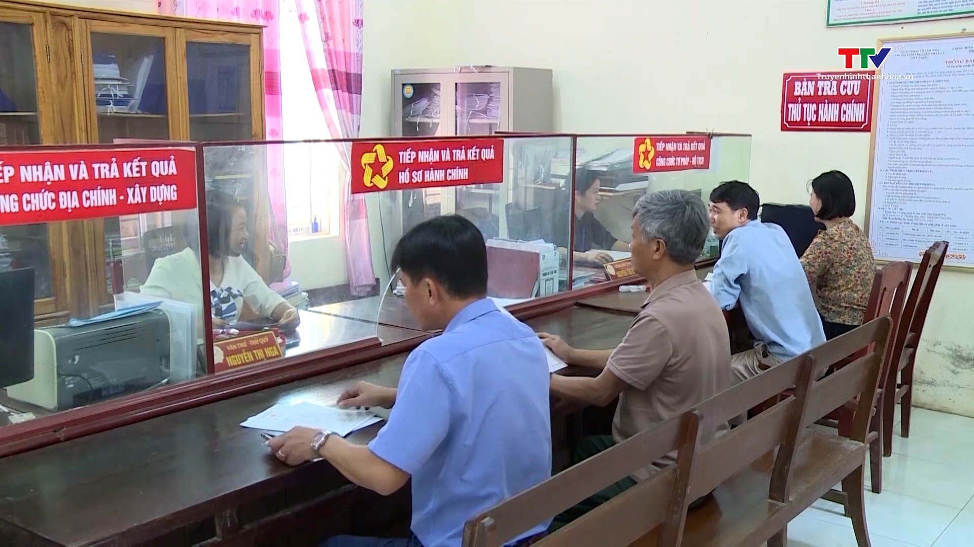 Thủ tướng yêu cầu giảm ít nhất 30% thời gian giải quyết thủ tục hành chính- Ảnh 1. Thủ tướng yêu cầu giảm ít nhất 30% thời gian giải quyết thủ tục hành chính- Ảnh 1.