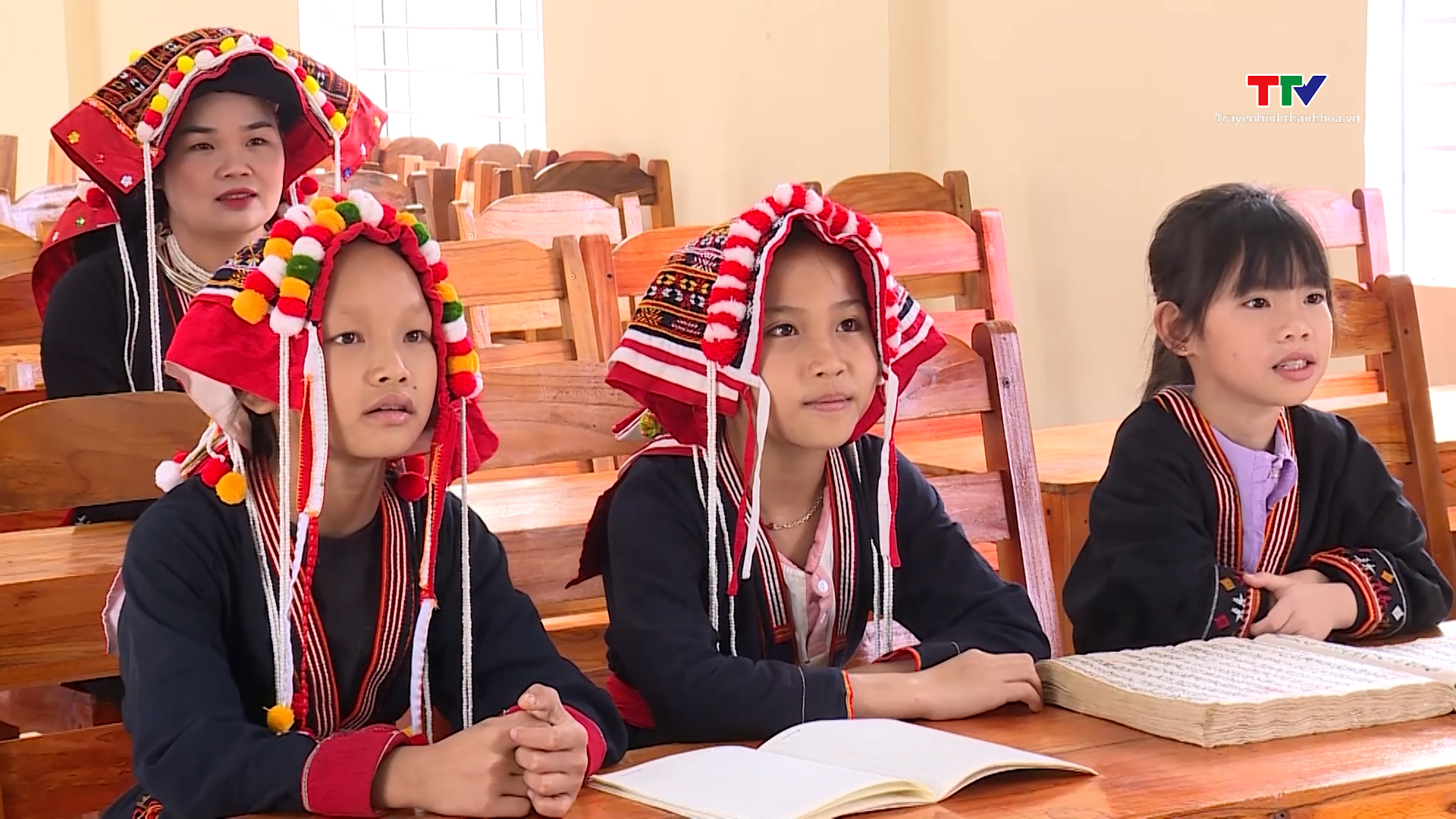 Những người “giữ lửa” văn hóa dân tộc Dao- Ảnh 1. Những người “giữ lửa” văn hóa dân tộc Dao- Ảnh 1.