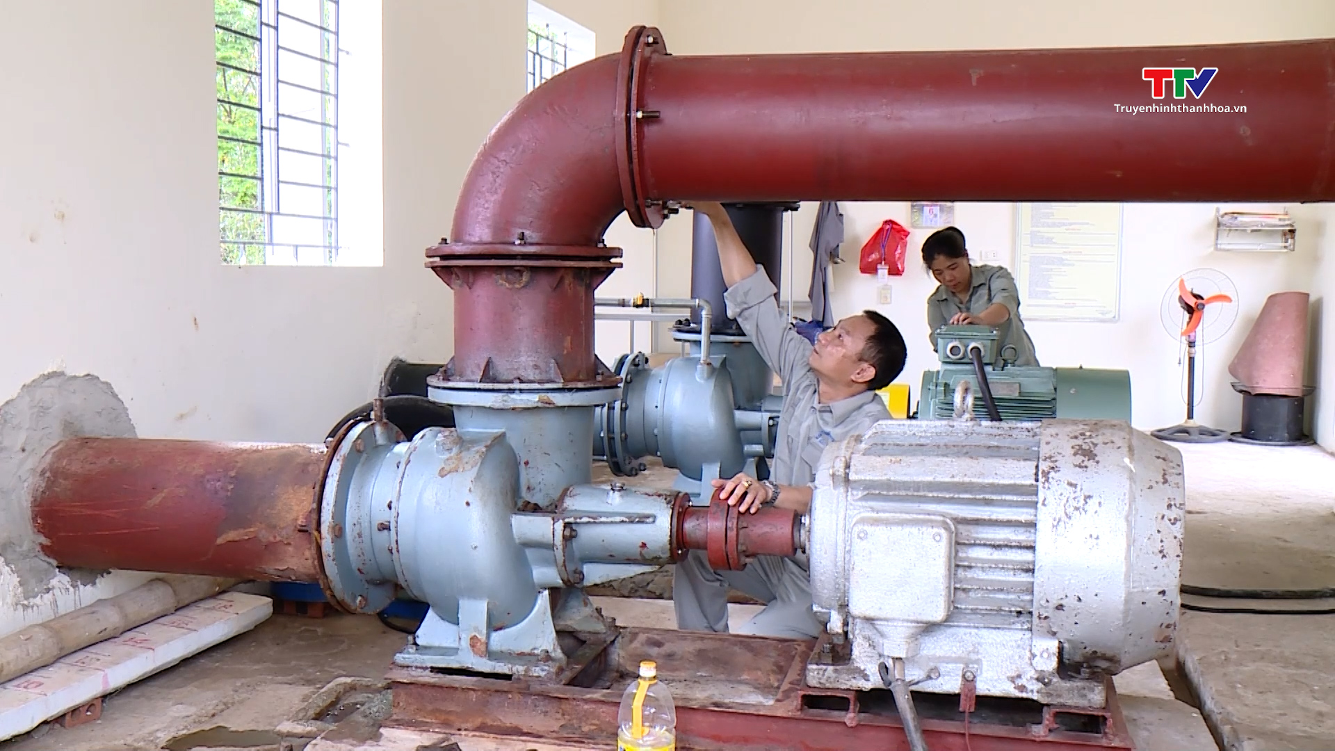 Đảm bảo nguồn nước sản xuất, sinh hoạt mùa nắng nóng, xâm nhập mặn- Ảnh 1. Đảm bảo nguồn nước sản xuất, sinh hoạt mùa nắng nóng, xâm nhập mặn- Ảnh 1.