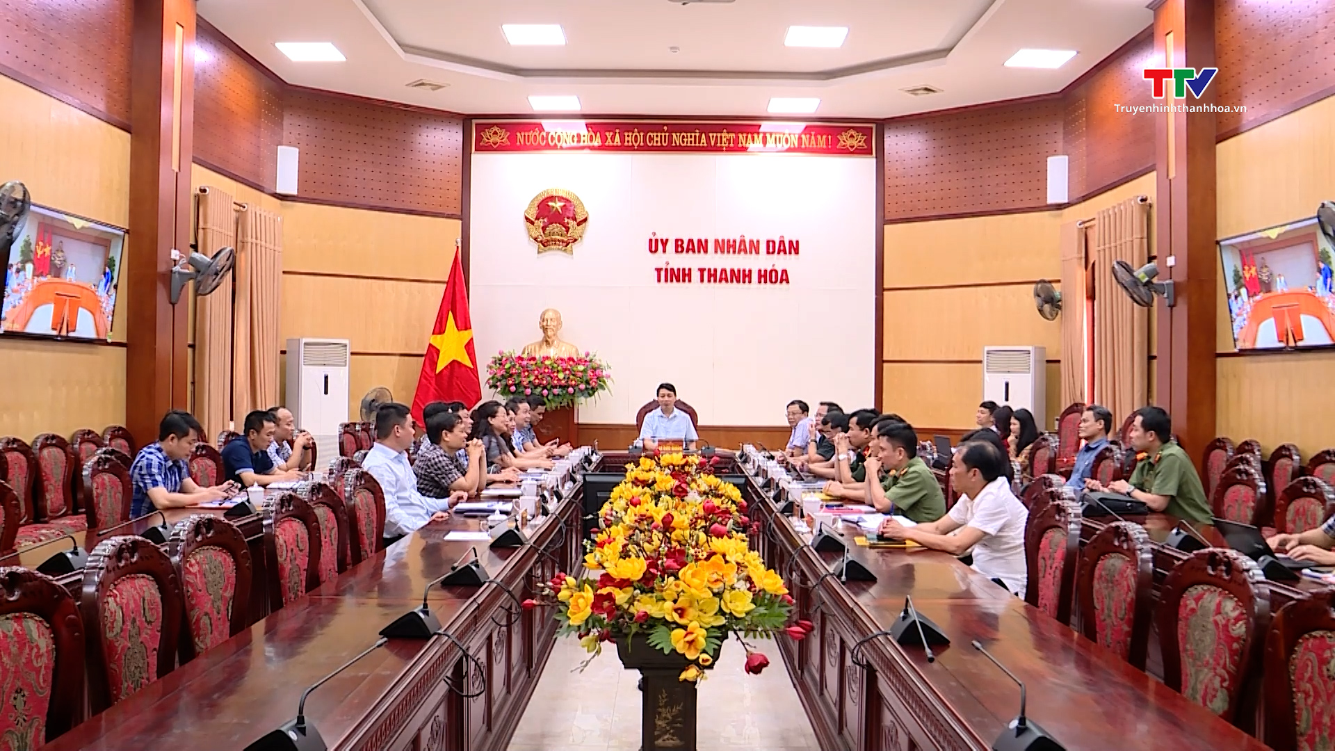 Tập trung đẩy nhanh tiến độ giải ngân vốn đầu tư công- Ảnh 1. Tập trung đẩy nhanh tiến độ giải ngân vốn đầu tư công- Ảnh 1.