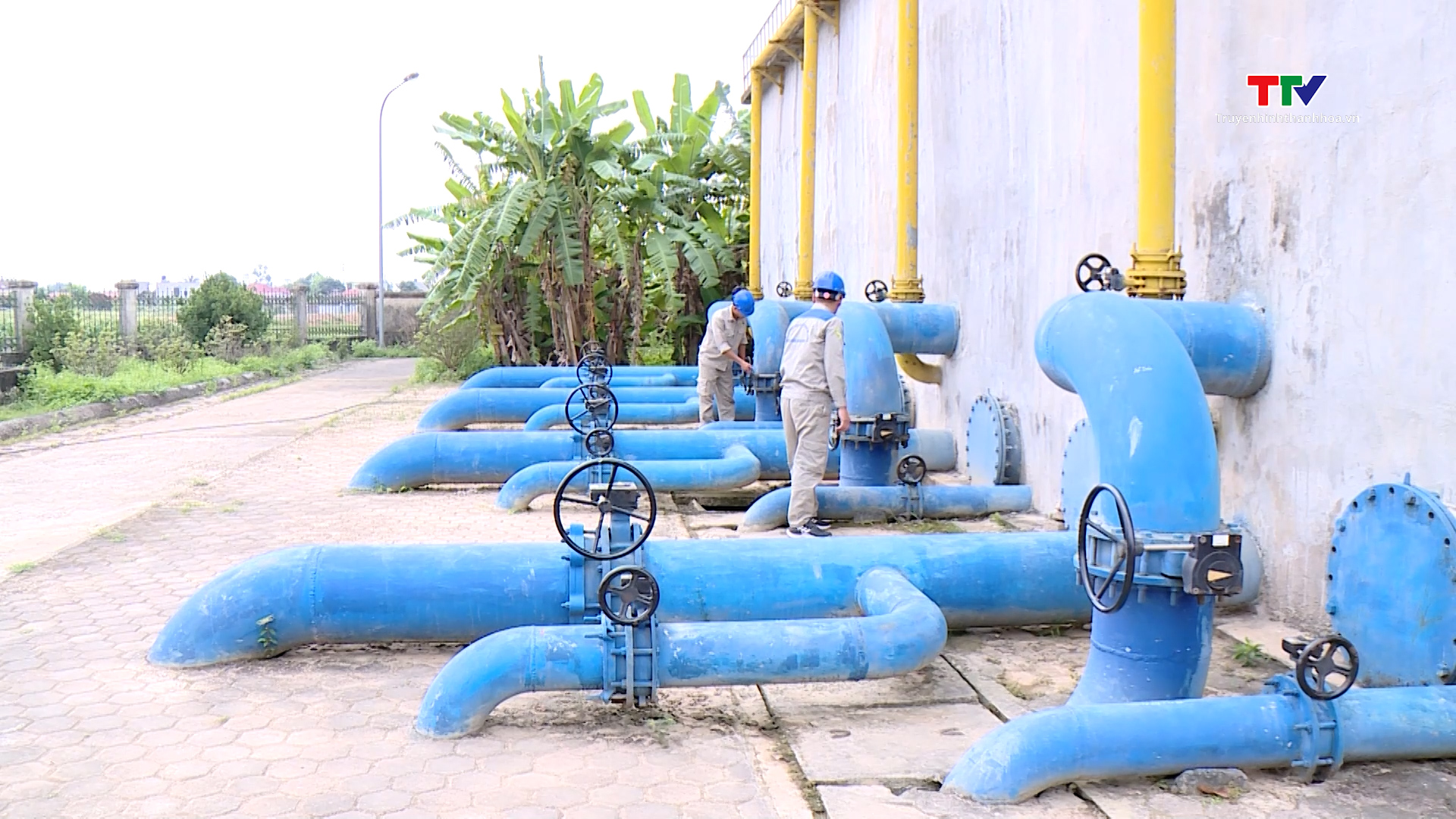Đảm bảo nguồn nước sản xuất, sinh hoạt mùa nắng nóng, xâm nhập mặn- Ảnh 6. Đảm bảo nguồn nước sản xuất, sinh hoạt mùa nắng nóng, xâm nhập mặn- Ảnh 6.