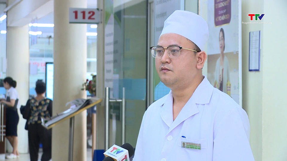 Bảo vệ sức khỏe người bệnh trong thời tiết nắng nóng- Ảnh 1. Bảo vệ sức khỏe người bệnh trong thời tiết nắng nóng- Ảnh 1.